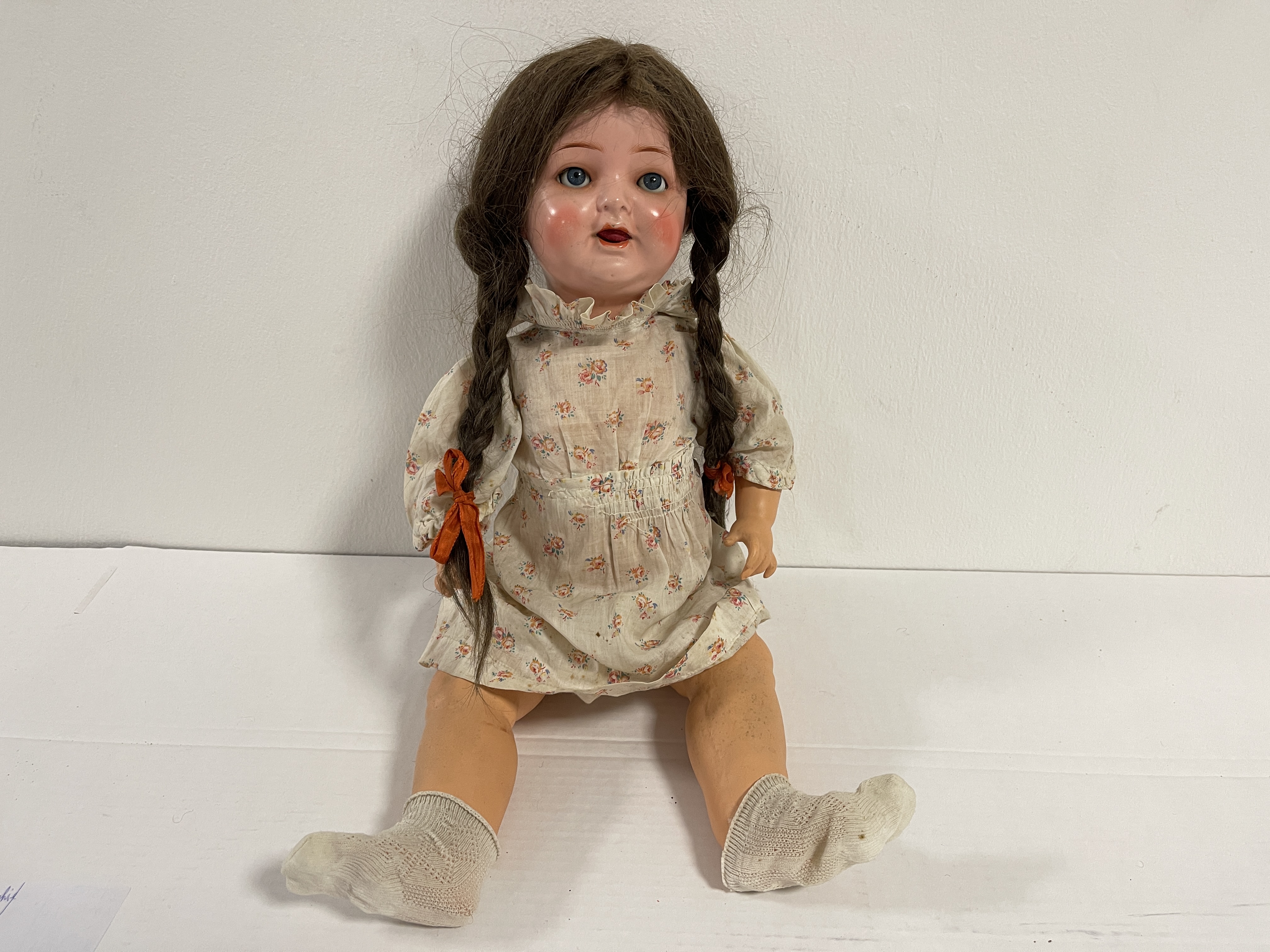 Künstlerpuppe alte Sammle Puppe 50 cm Zustand siehe Fotos 