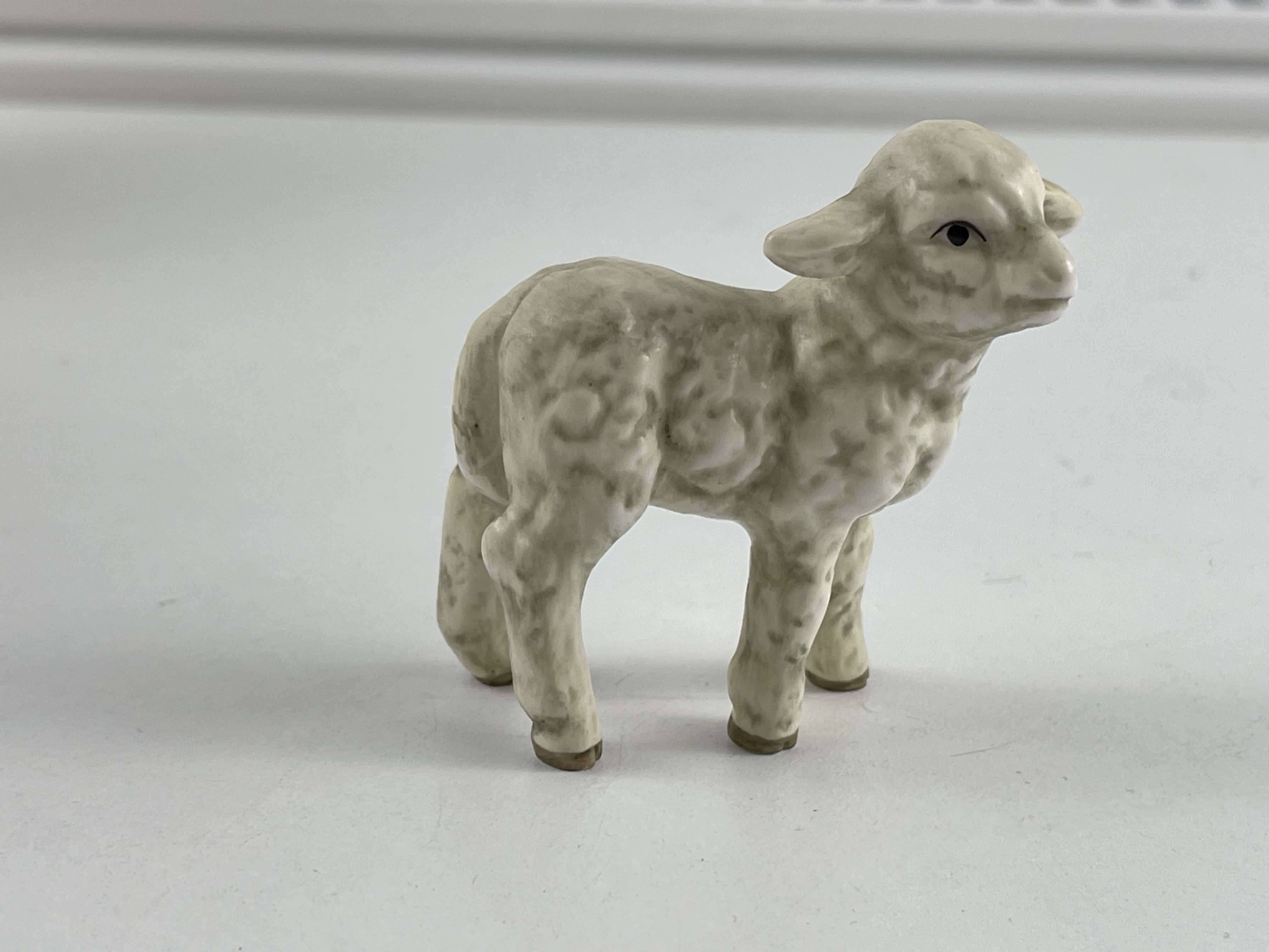  Goebel Figur Porzellan Schaf 6 x 5 cm.- 1 Wahl. Top Zustand