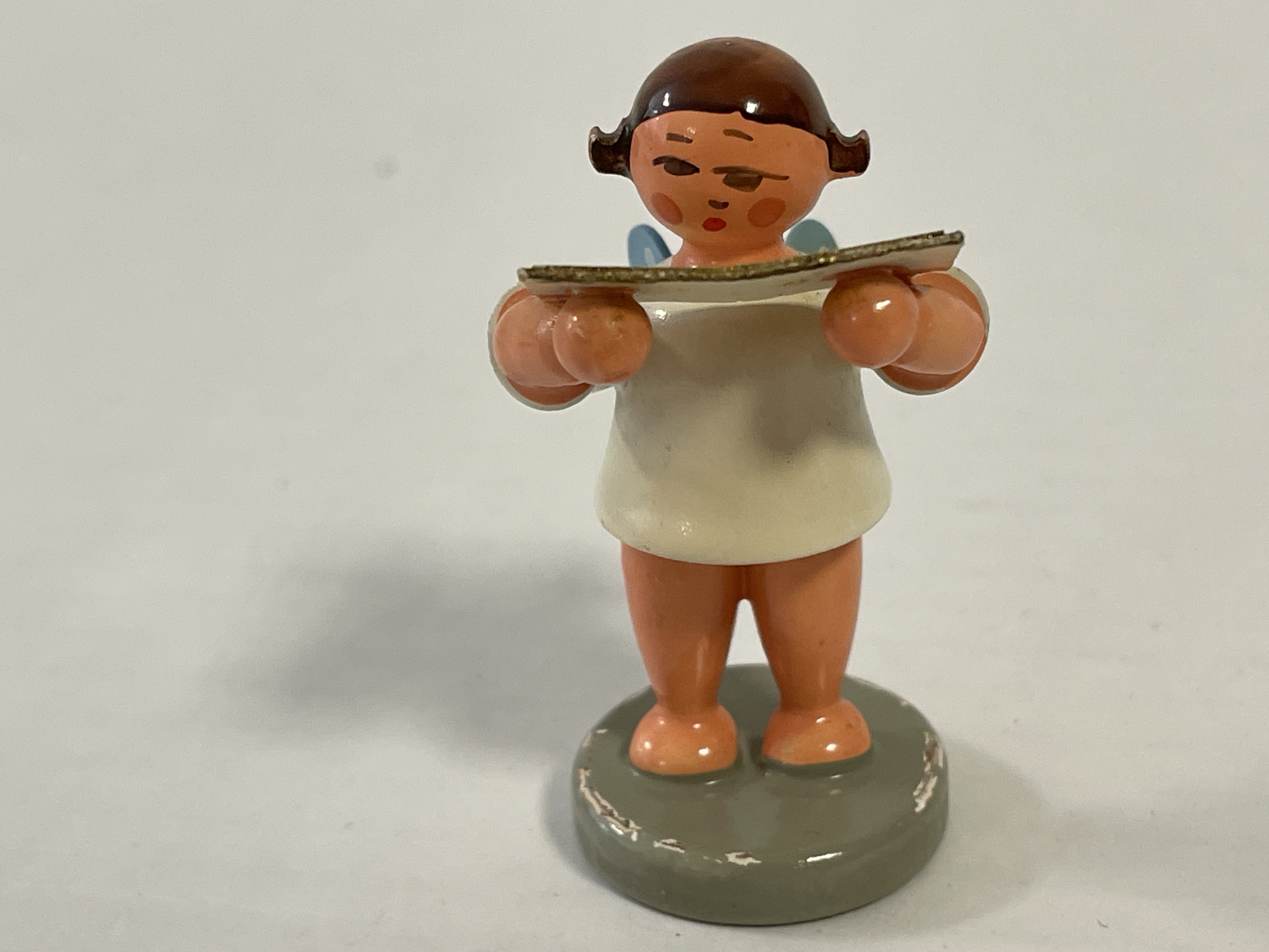 Erzgebirge Figur Engel 6,5 cm.   Zustand siehe Fotos    