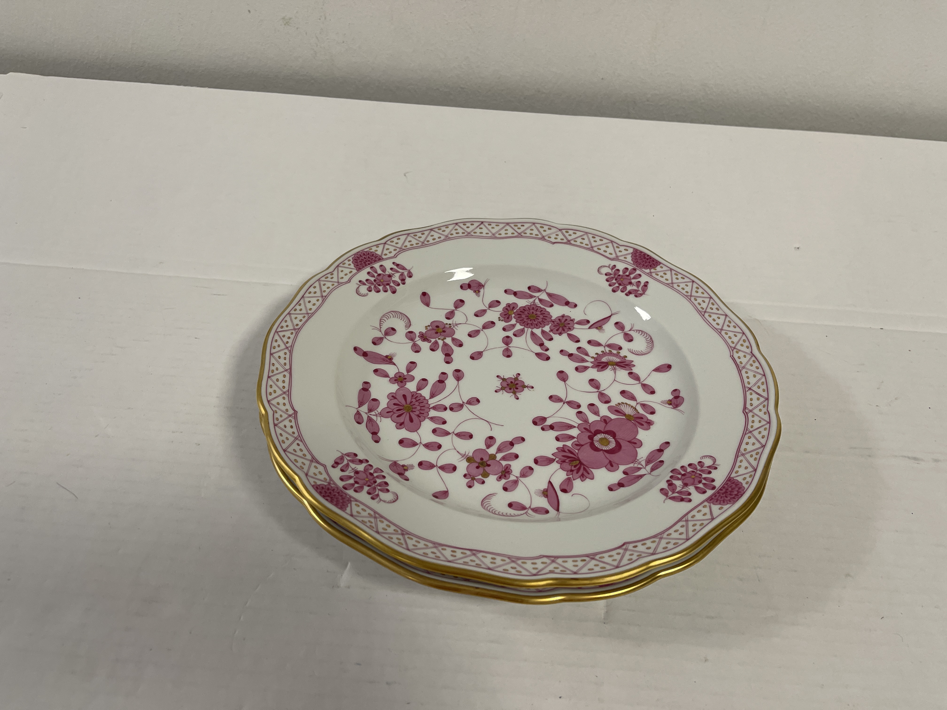 Meissen Porzellan  Teller  2 Stück je Ø: 24,5 cm. - Top Zustand   
