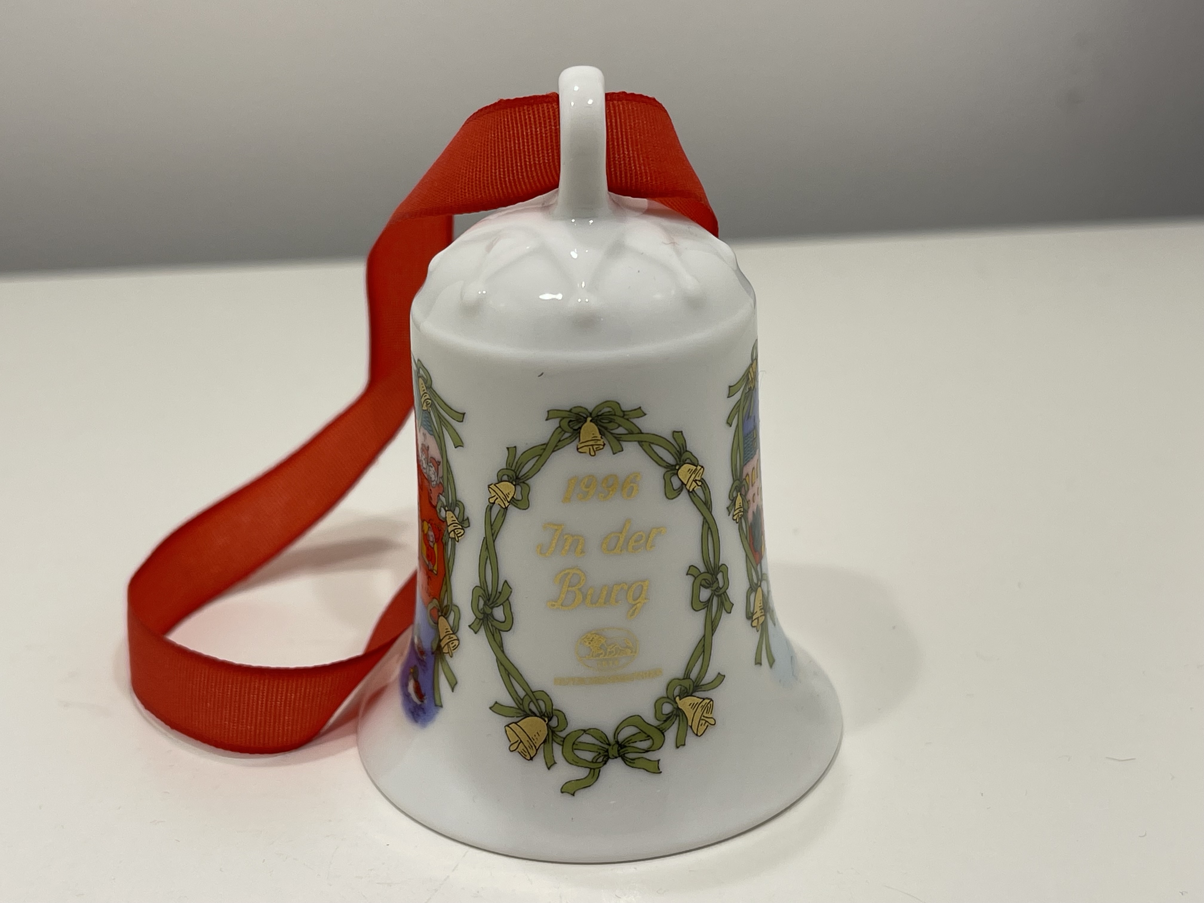  Hutschenreuther 1996 Weihnachtsglocke  7 cm. Top Zustand.     