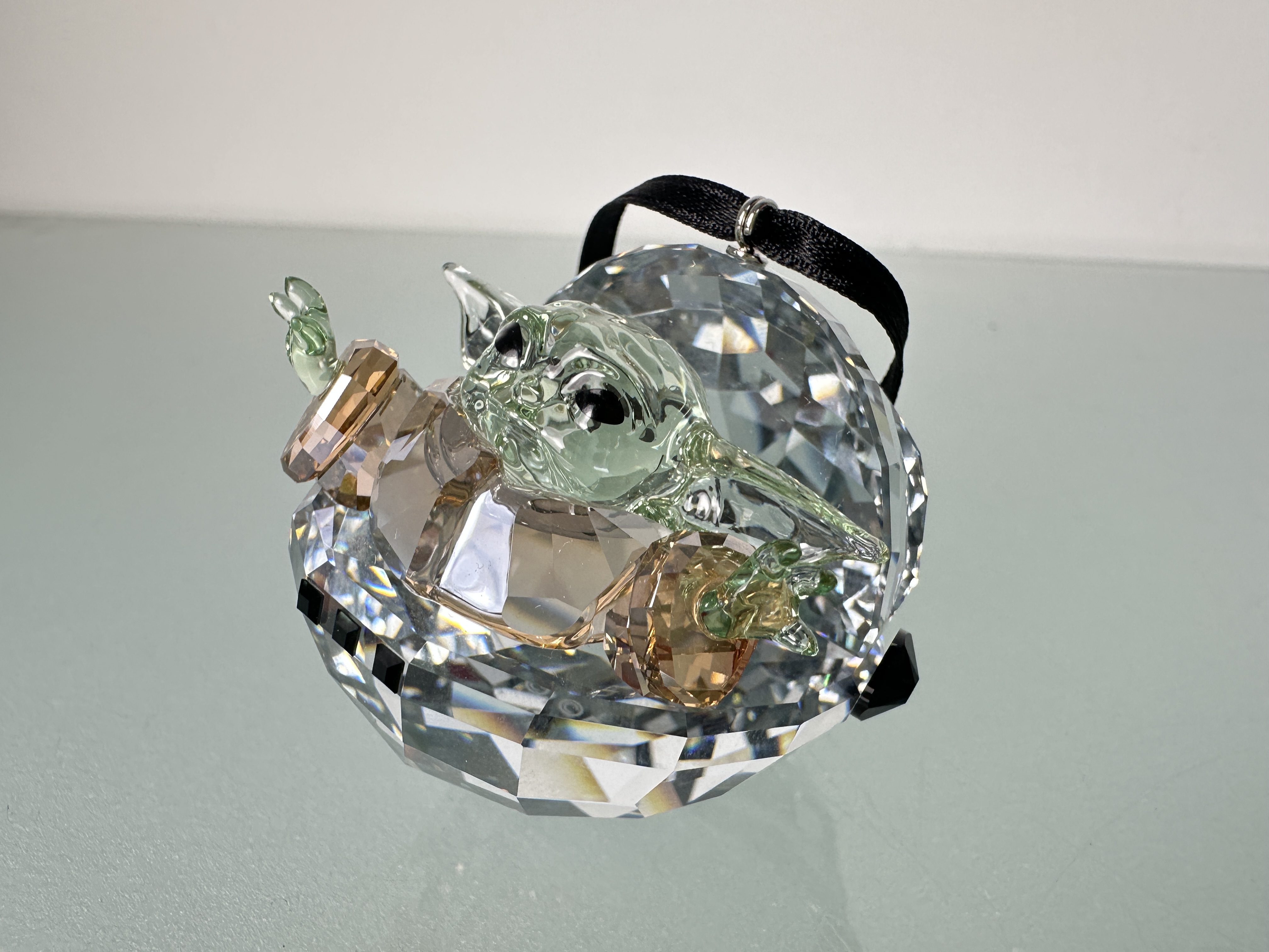  Swarovski Figur 5652545 Star Wars The Mandalorian Grogu Ornament  5,1cm Top Zustand 