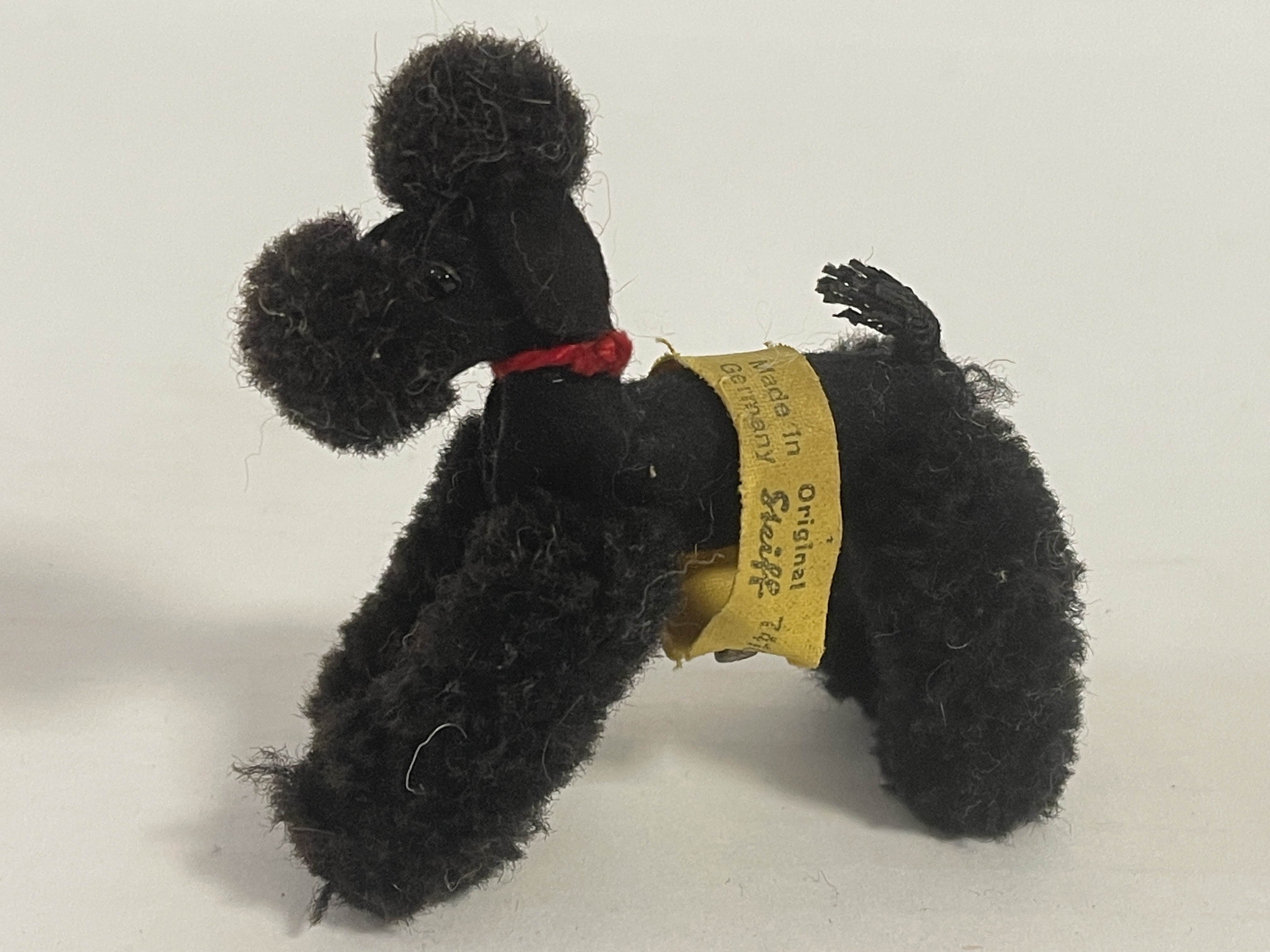 Steiff Tier Hund 7416/06 Pudel 6 cm Zustand siehe Fotos  