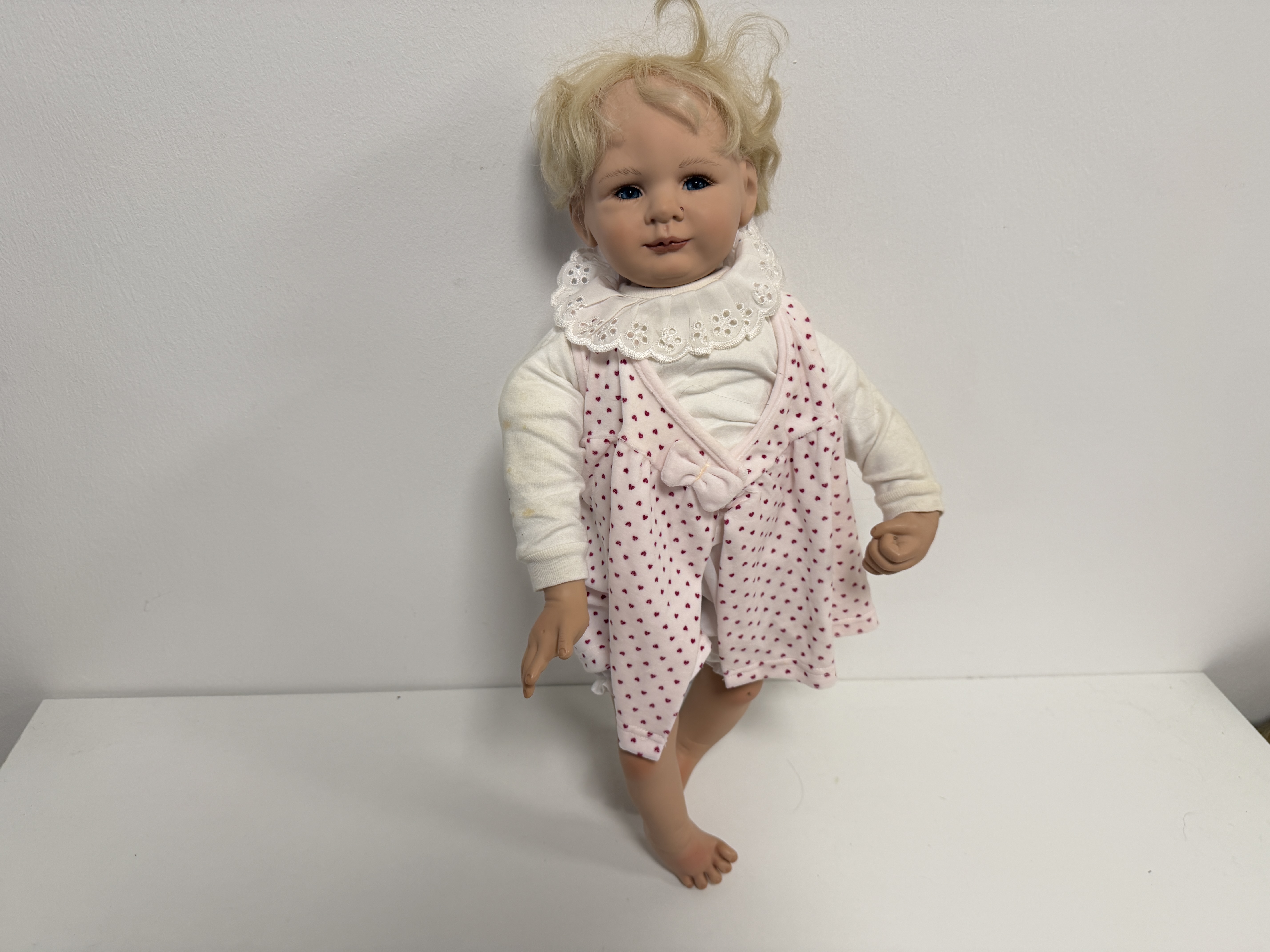Susan Lippl Künstlerpuppe Vinyl Puppe 65 cm Top Zustand 