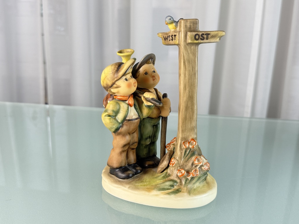 Hummel Figur 331 Am Scheideweg 17 cm. 1 Wahl Top Zustand  