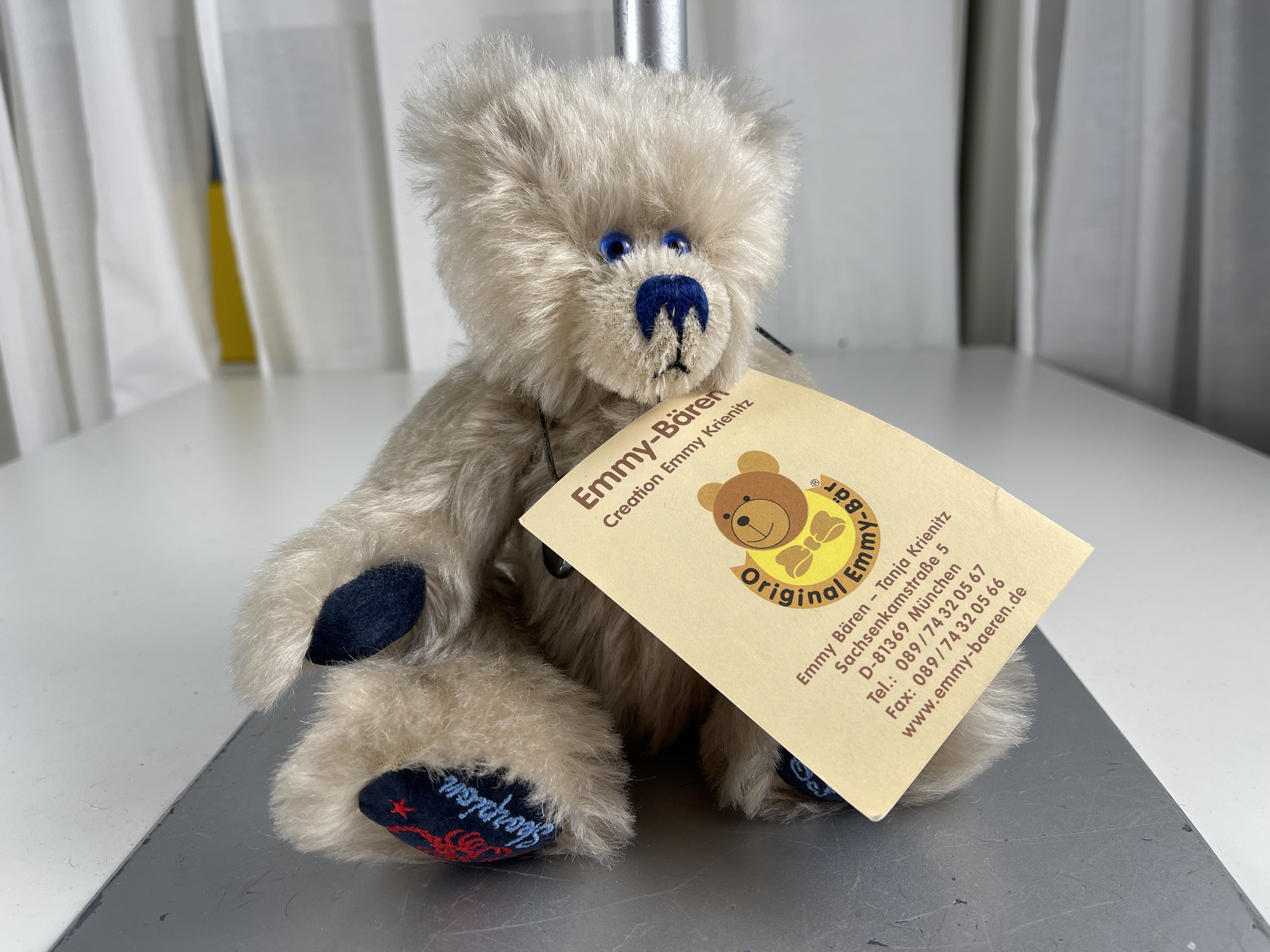 Emmy Bär Künstlerbär Teddy Bär 23 cm. Top Zustand.