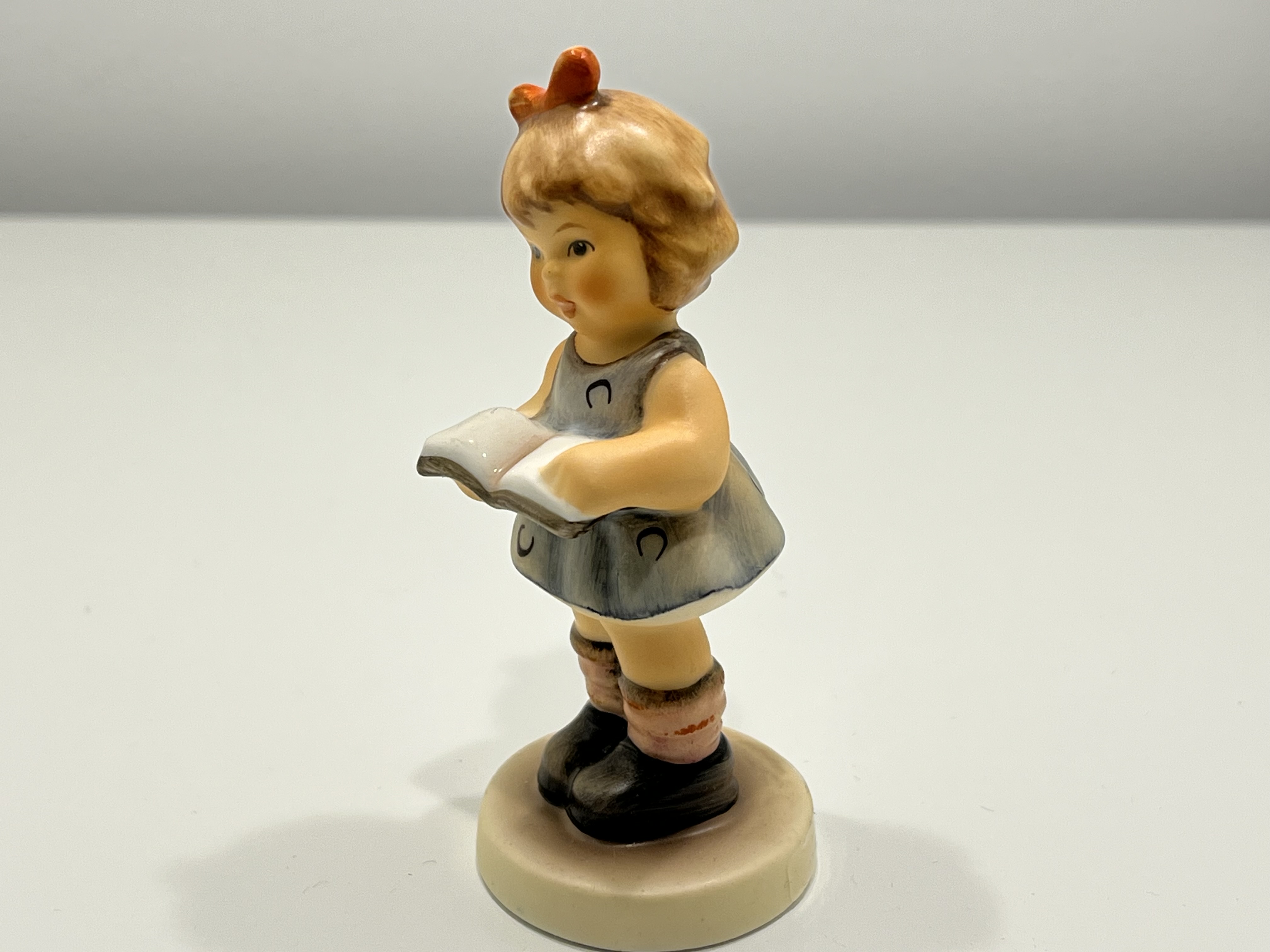 Hummel Figur 2051/A Hör zu 9,5 cm. 1 Wahl - Top Zustand