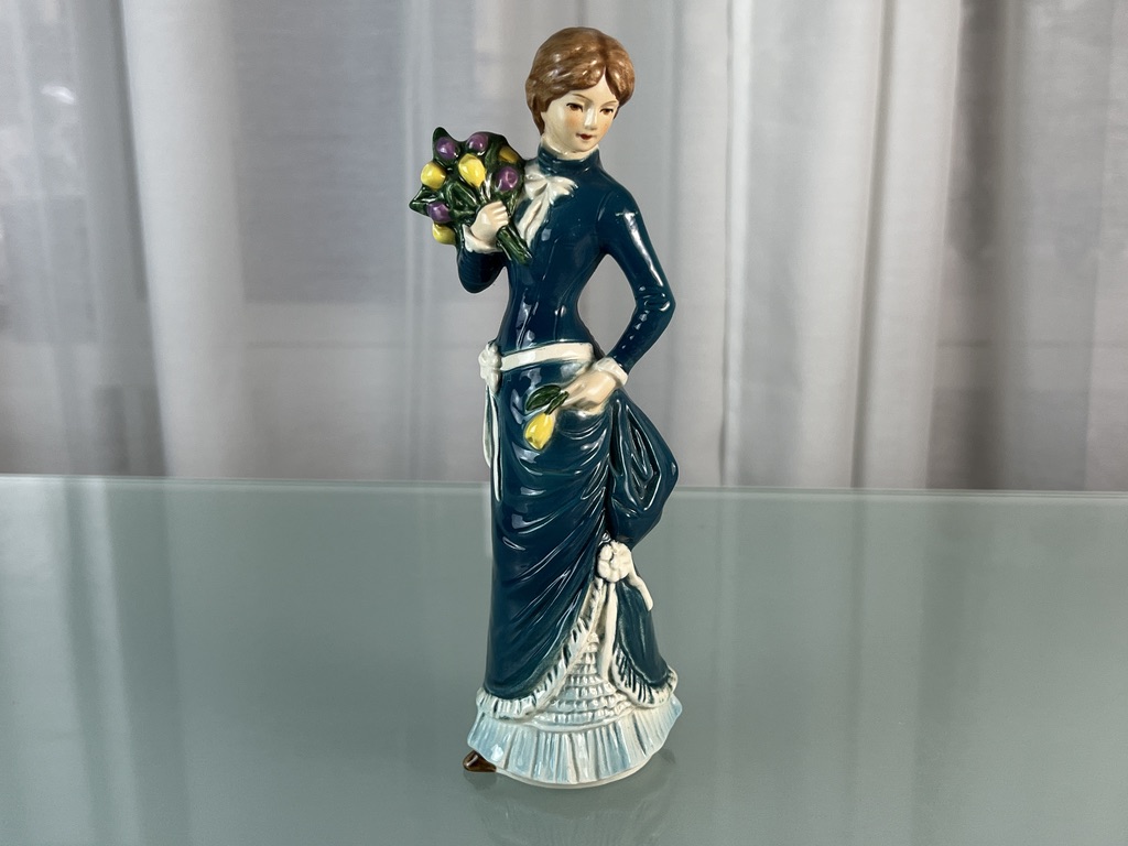  Goebel Figur Frau Dame 20,5 cm.- 1 Wahl. Top Zustand  