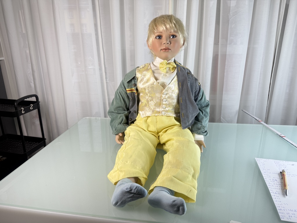 Künstlerpuppe Christine Orange  Porzellan Künstlerpuppe Puppe 95 cm. Top Zustand  