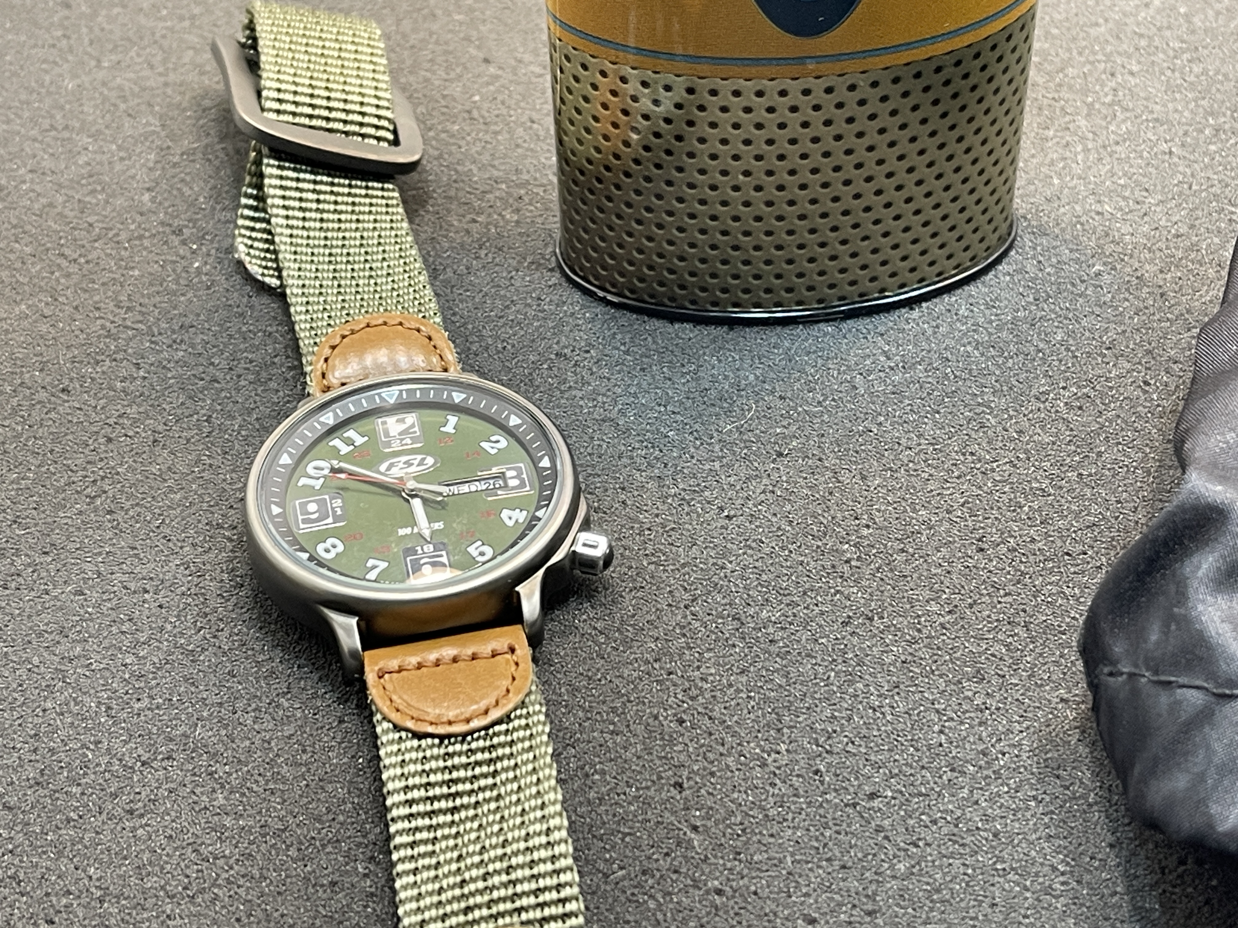 FSL Herren Armbanduhr Quartz  - Top Zustand    