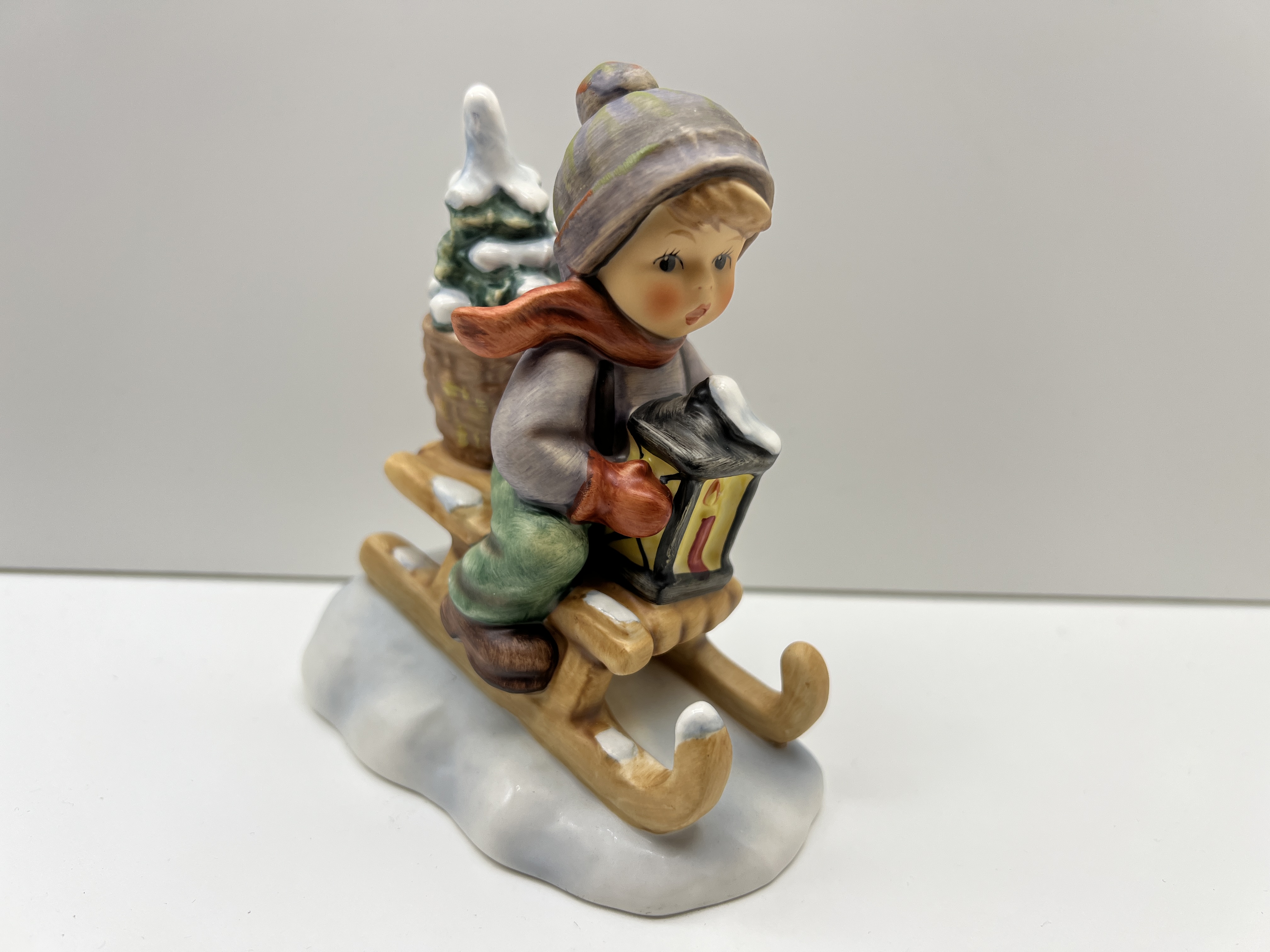 Hummel Figur 396 2/0 Fahrt in die Weihnacht 11 cm. 1 Wahl. Top Zustand.  Hummel Figur 396 2/0 Fahrt in die Weihnacht 11 cm. 1 Wahl. Top Zustand.
