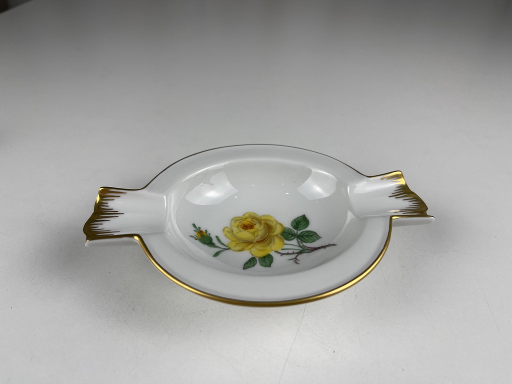 Meissen Aschenbecher 14 x 9 x 4,5 cm - Zustand  siehe Fotos