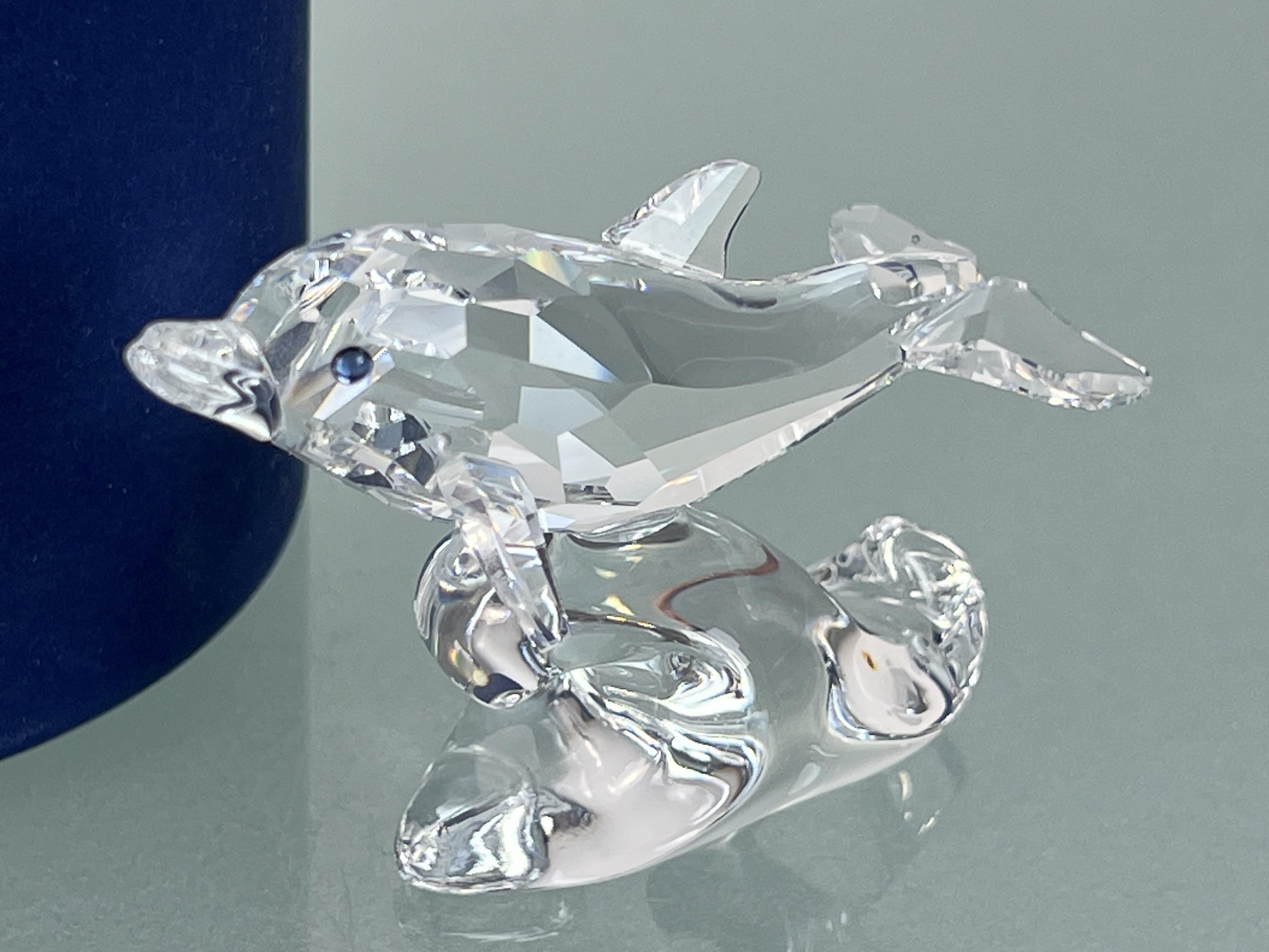  Swarovski Figur 678507 Baby Delfin 6,2 cm. Mit OVP & Zertifikat. Top Zustand