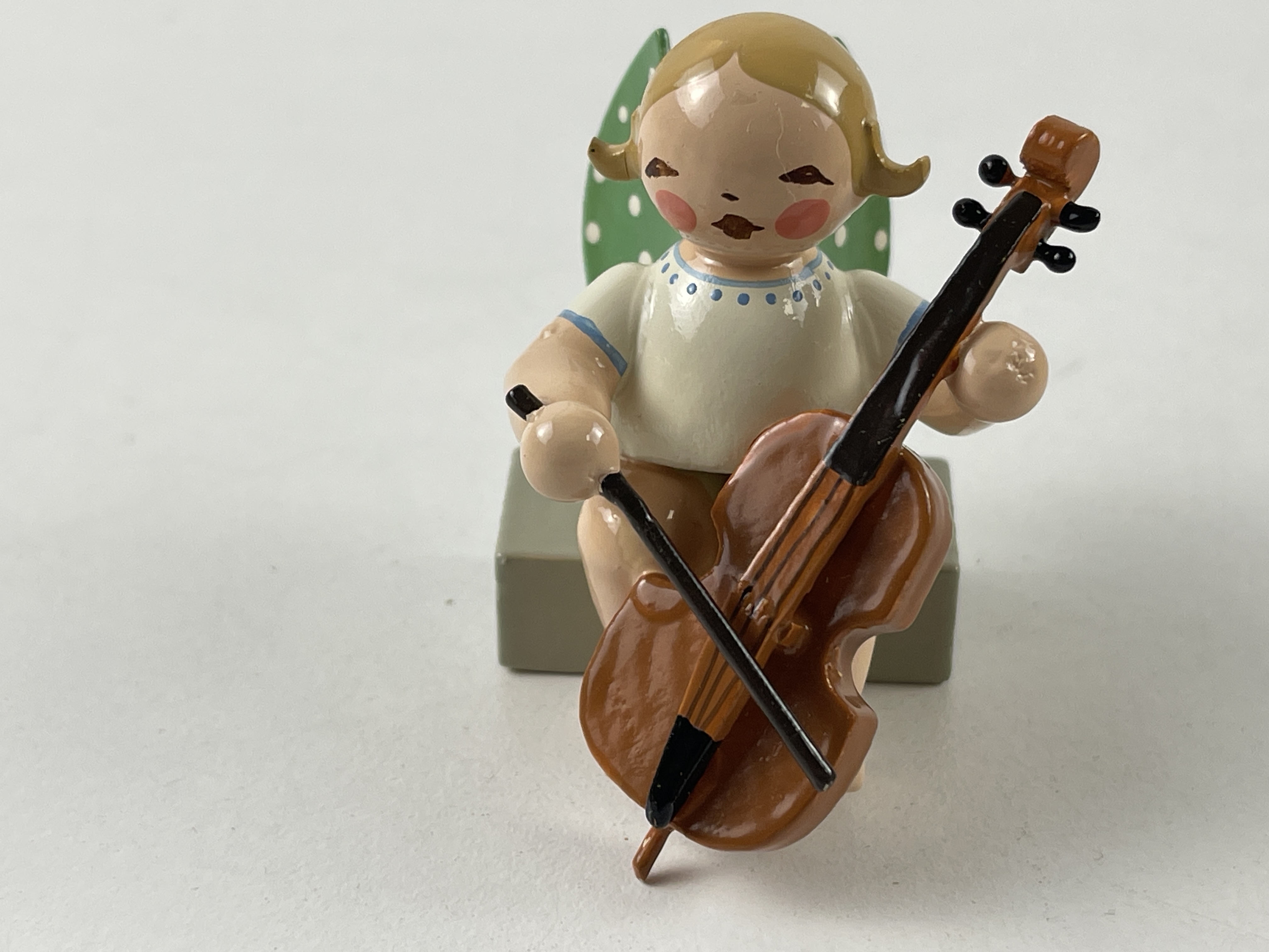 Wendt und Kühn Erzgebirge Figur Engel 5 cm. Top Zustand   