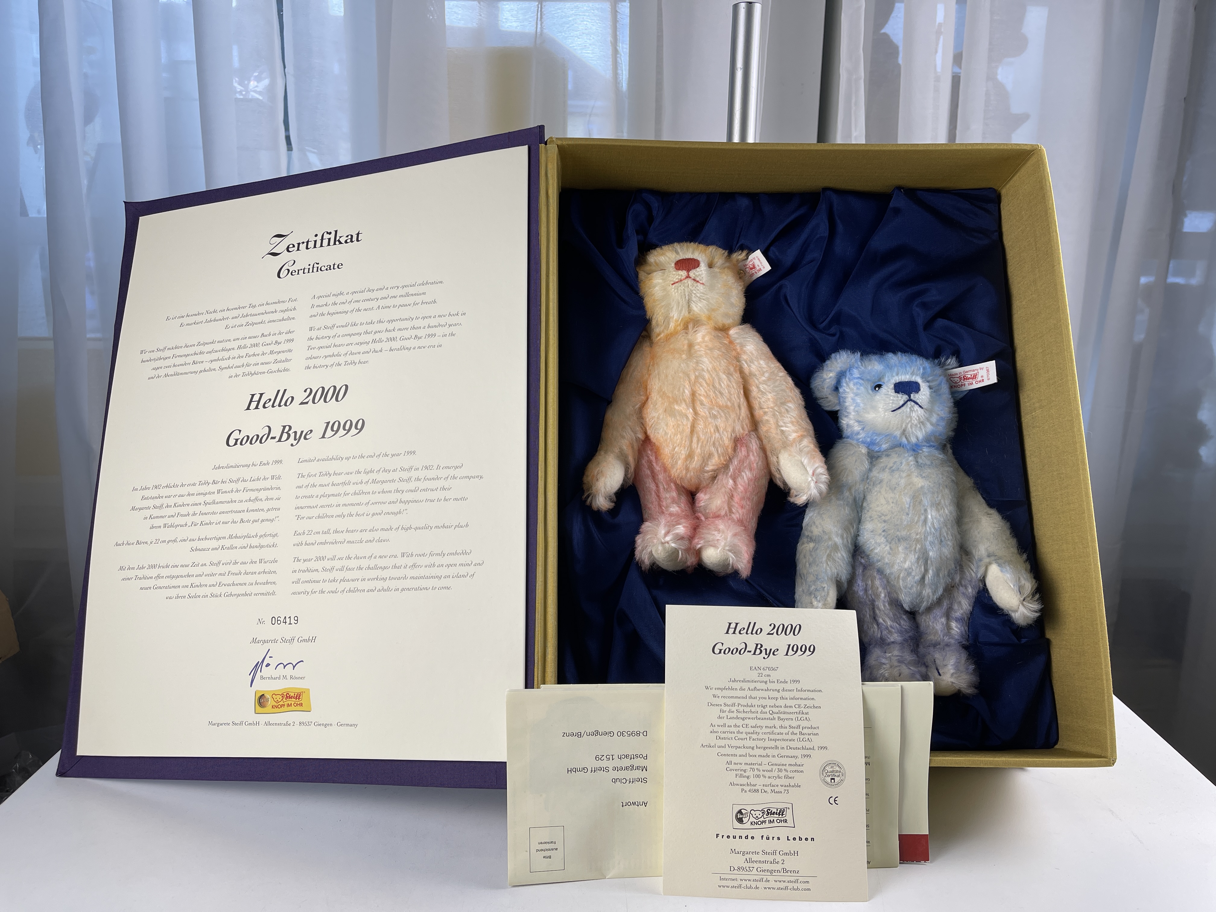 Steiff Tier Teddybär 670367 Hello 2000 und Good-Bye 1999 Set 22 cm - Top Zustand 