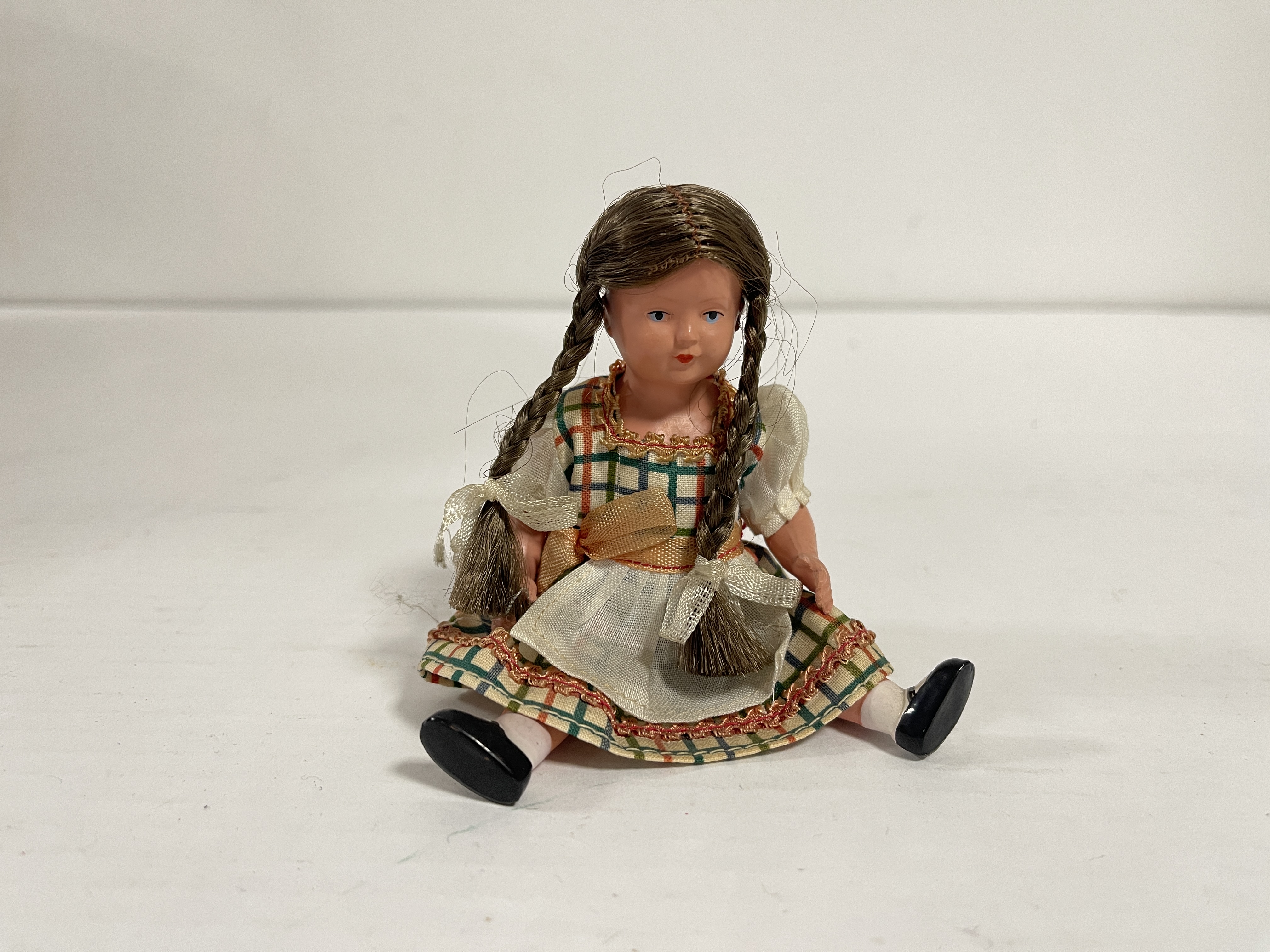 Alte Puppe Sammler Zelluloid Puppe 13 cm. Zustand siehe Fotos.