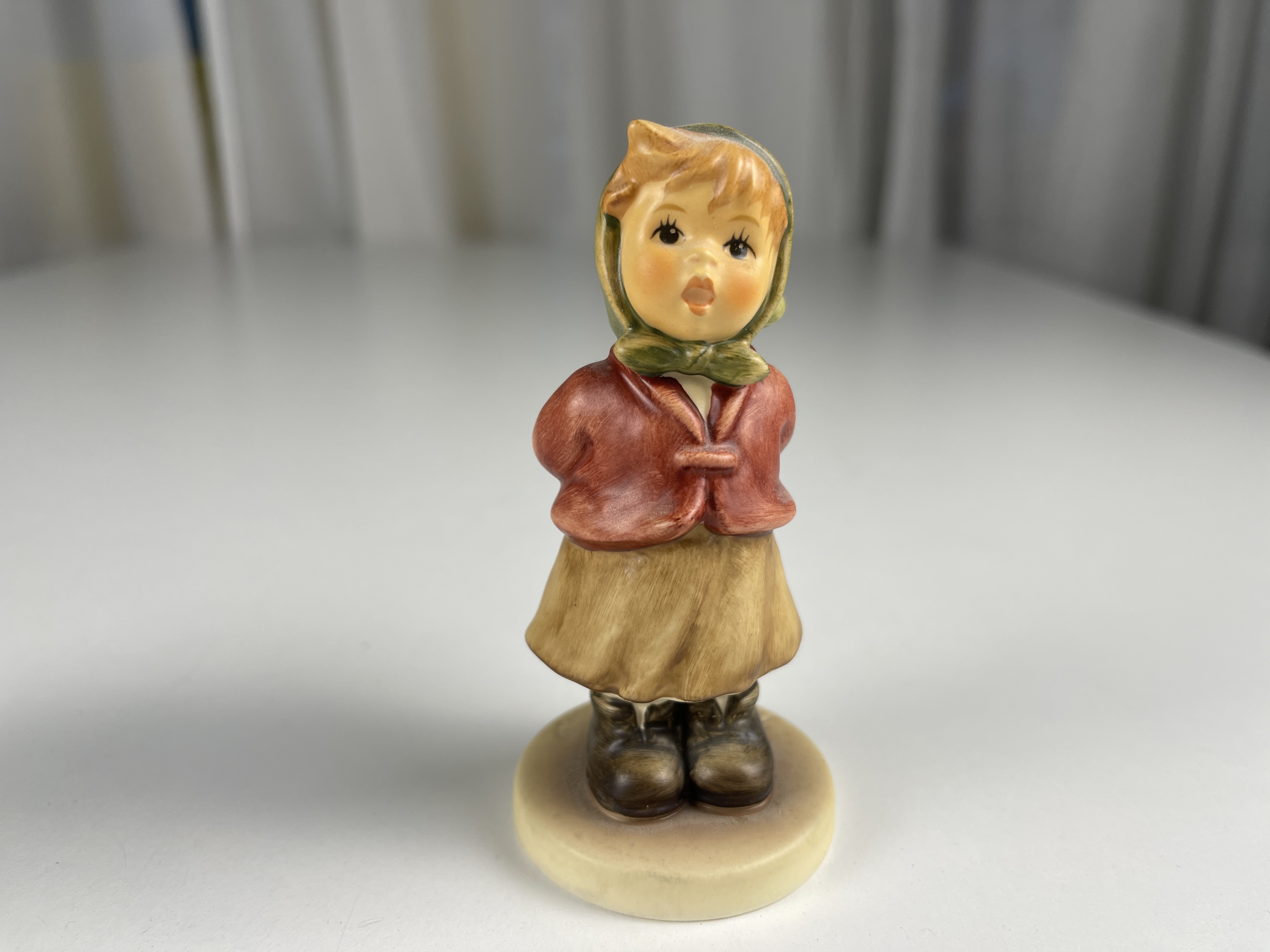 Hummel Figur 2181 Singt mit 10 cm. 1 Wahl - Top Zustand   