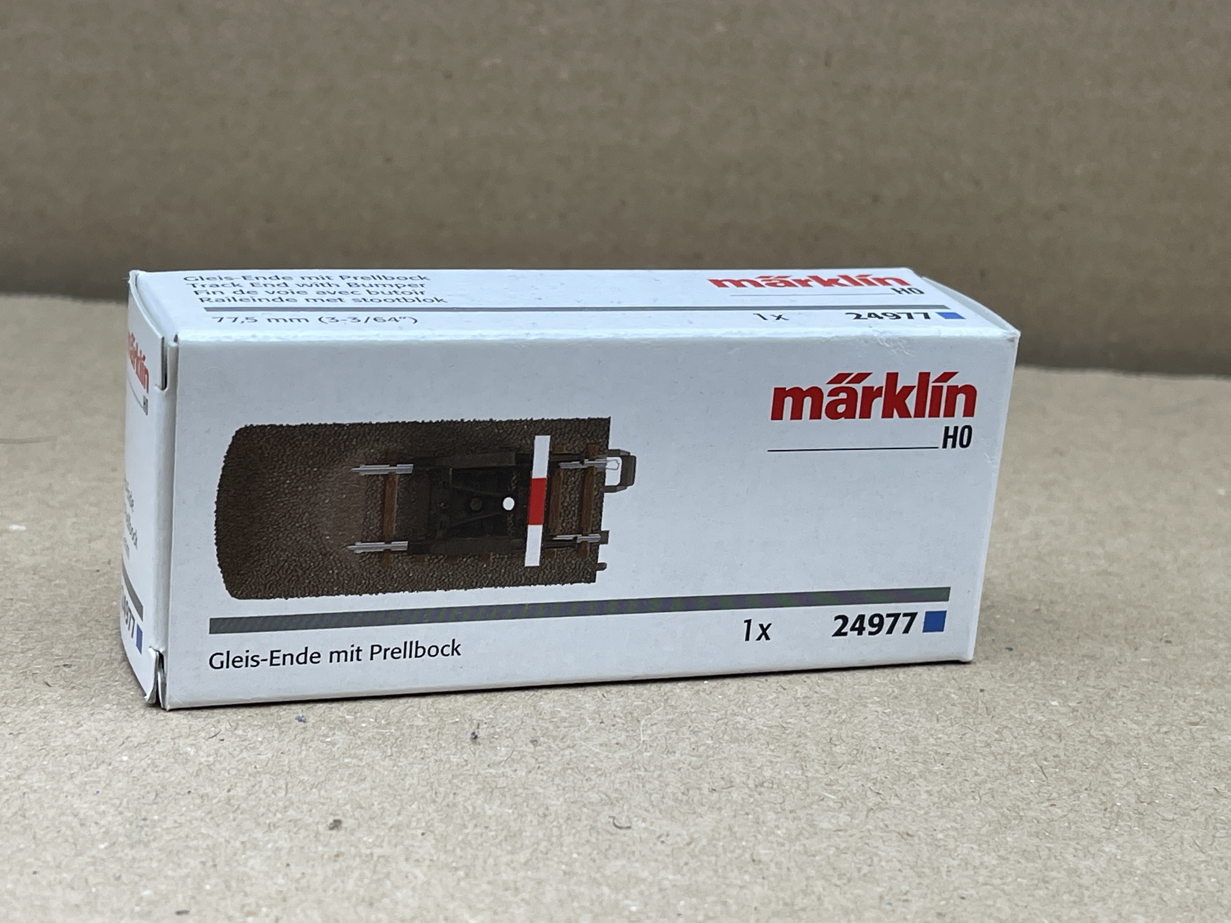 Märklin 24977 C-Gleis Prellbock. Top Zustand    Märklin 24977 C-Gleis Prellbock. Top Zustand