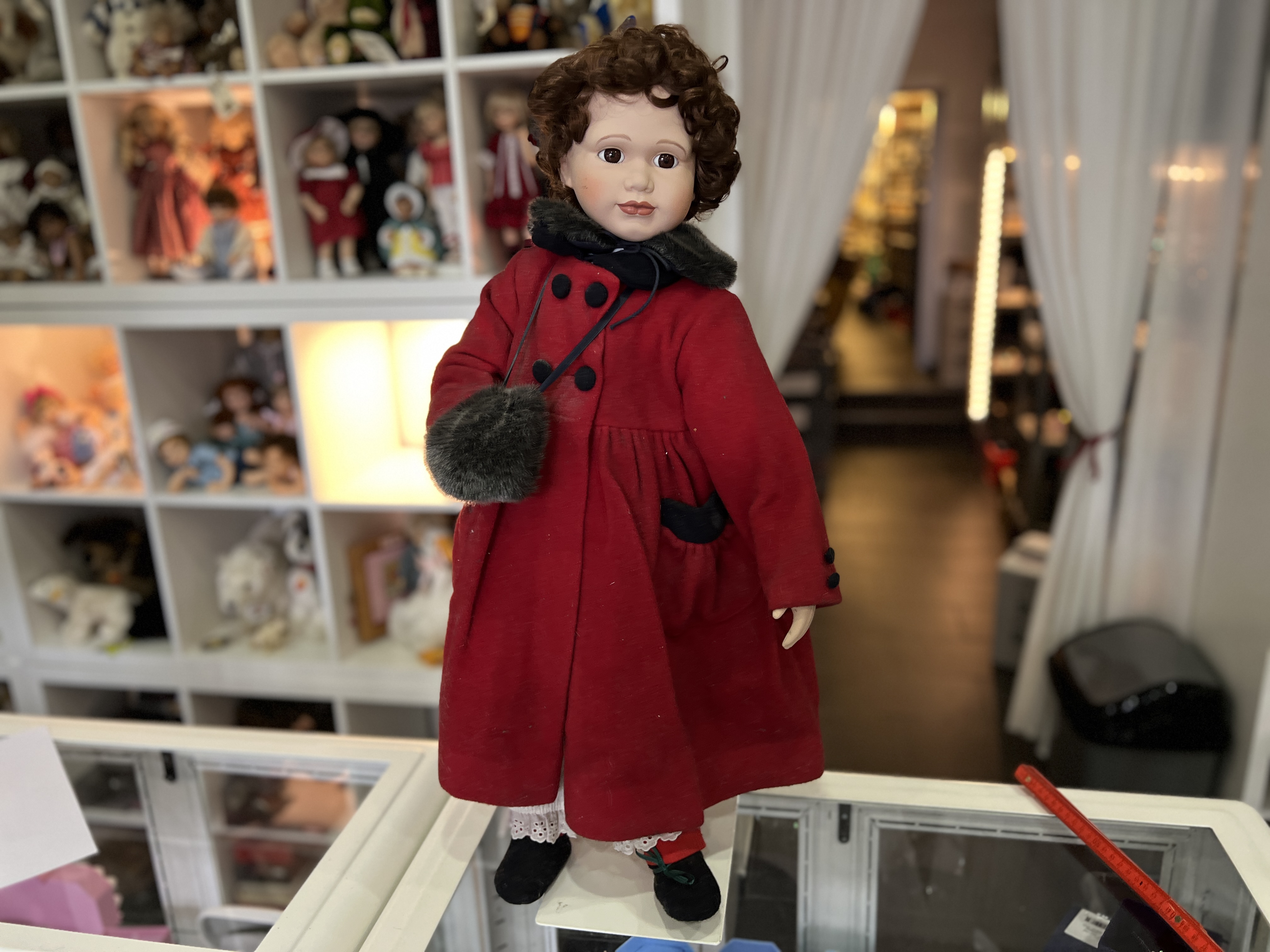 Künstlerpuppe Porzellan Puppe 68 cm. Top Zustand   