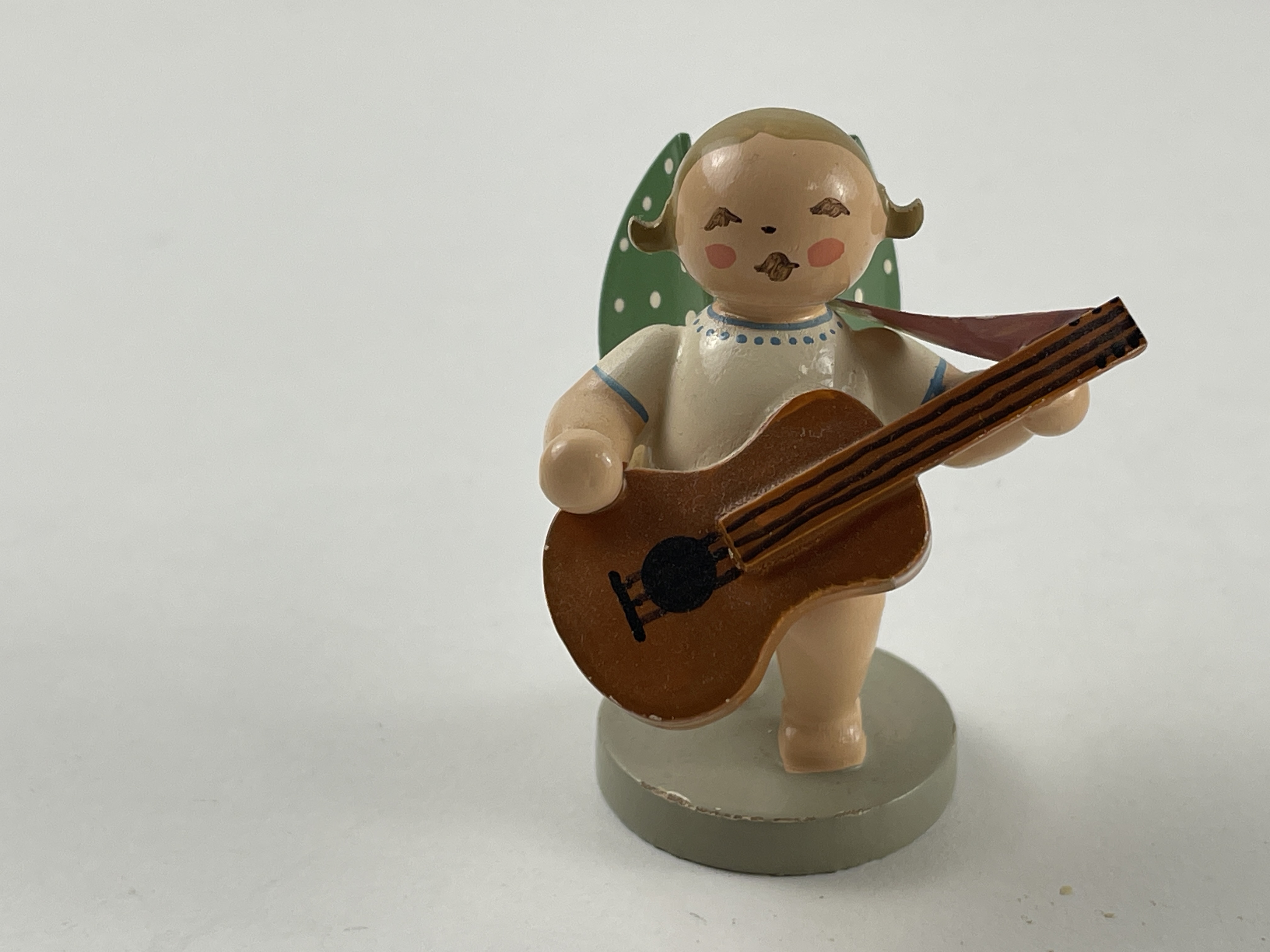 Erzgebirge Wendt und Kühn Figur Engel 6 cm. Zustand siehe Fotos   