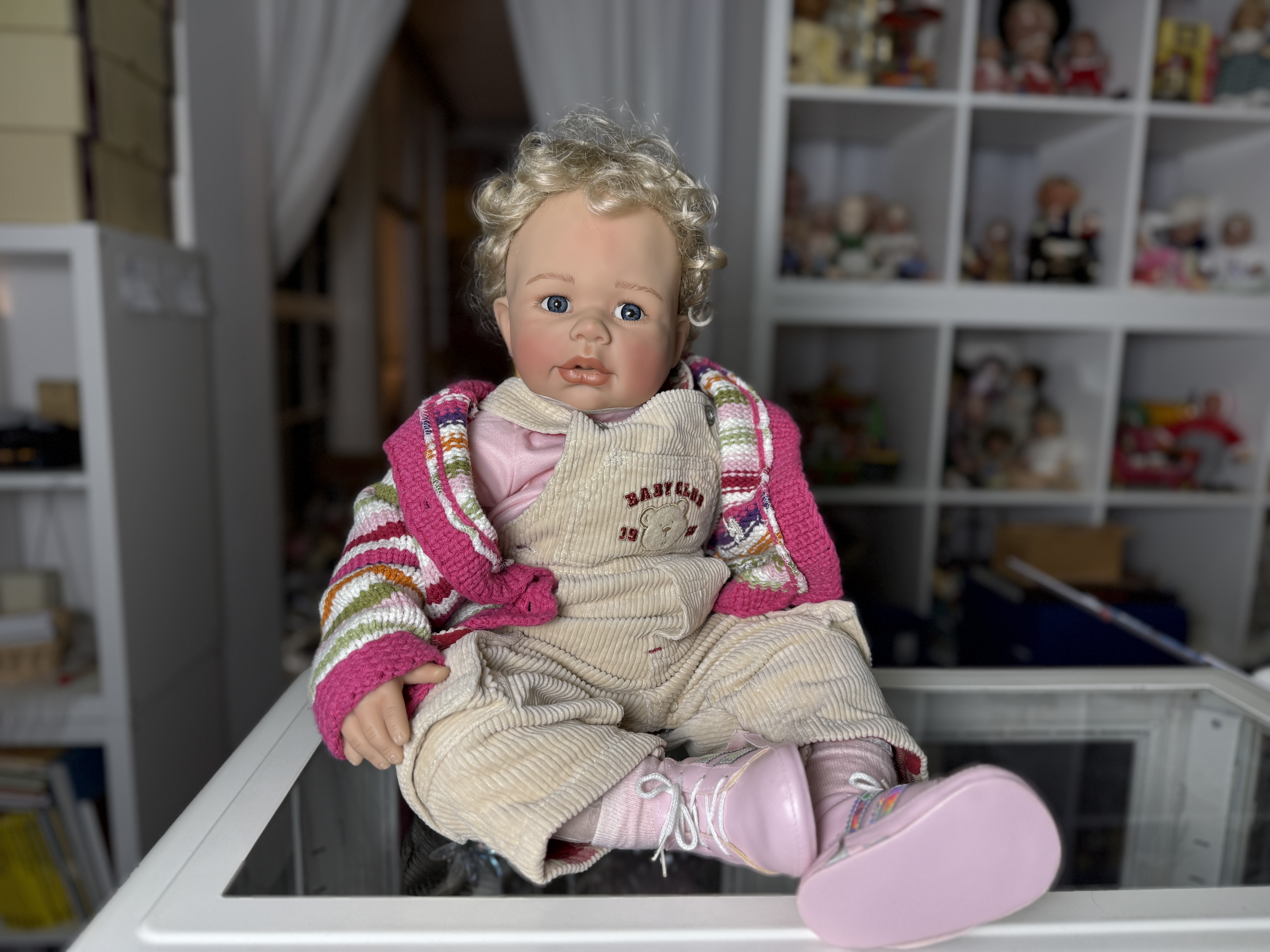 Künstlerpuppe Puppe Monika Levenig Vinyl Puppe 62 cm. Top Zustand siehe Fotos 