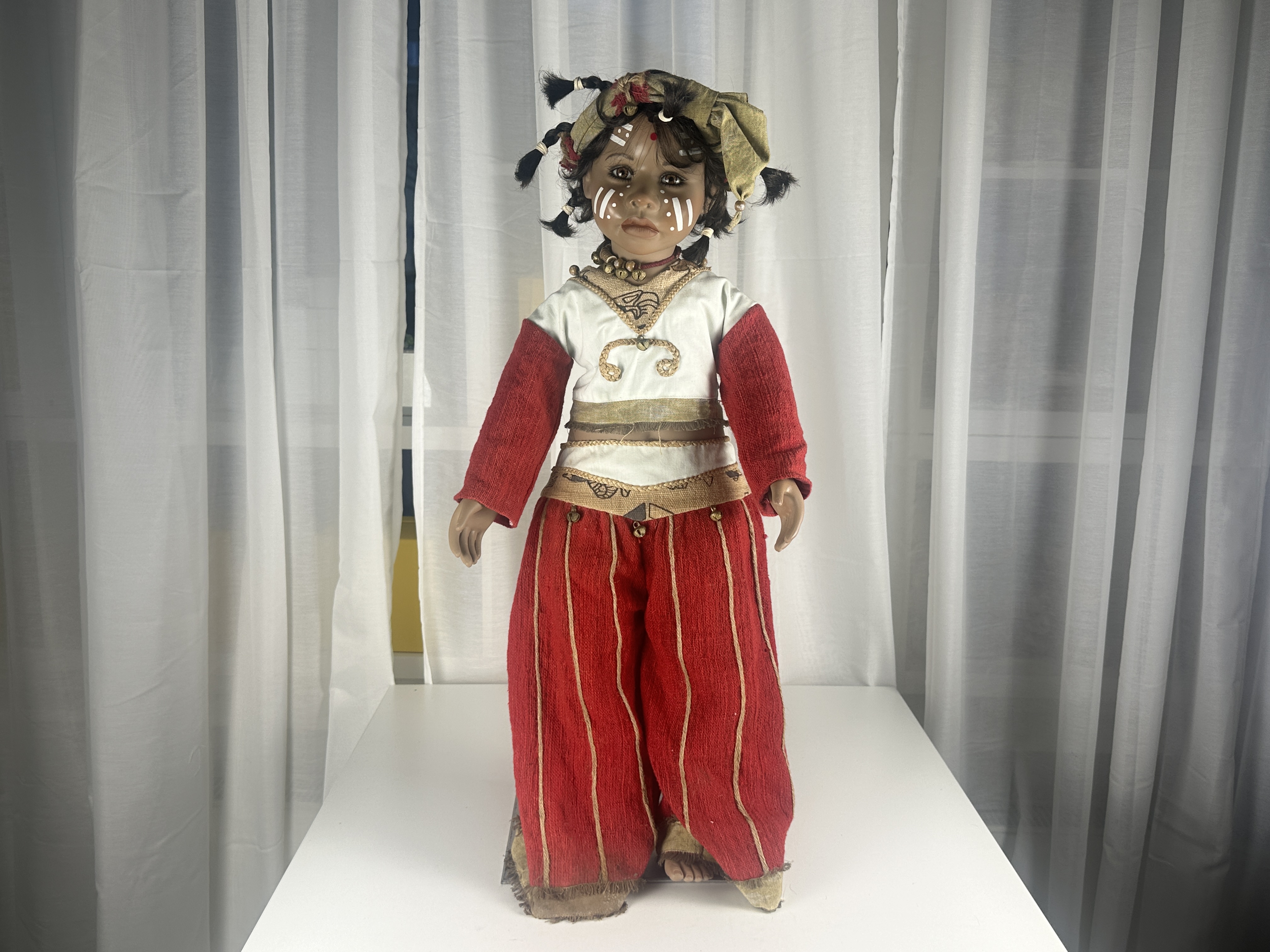 Angels Paradise Sammler Porzellan Puppe 78 cm. Zustand Verschmutzt