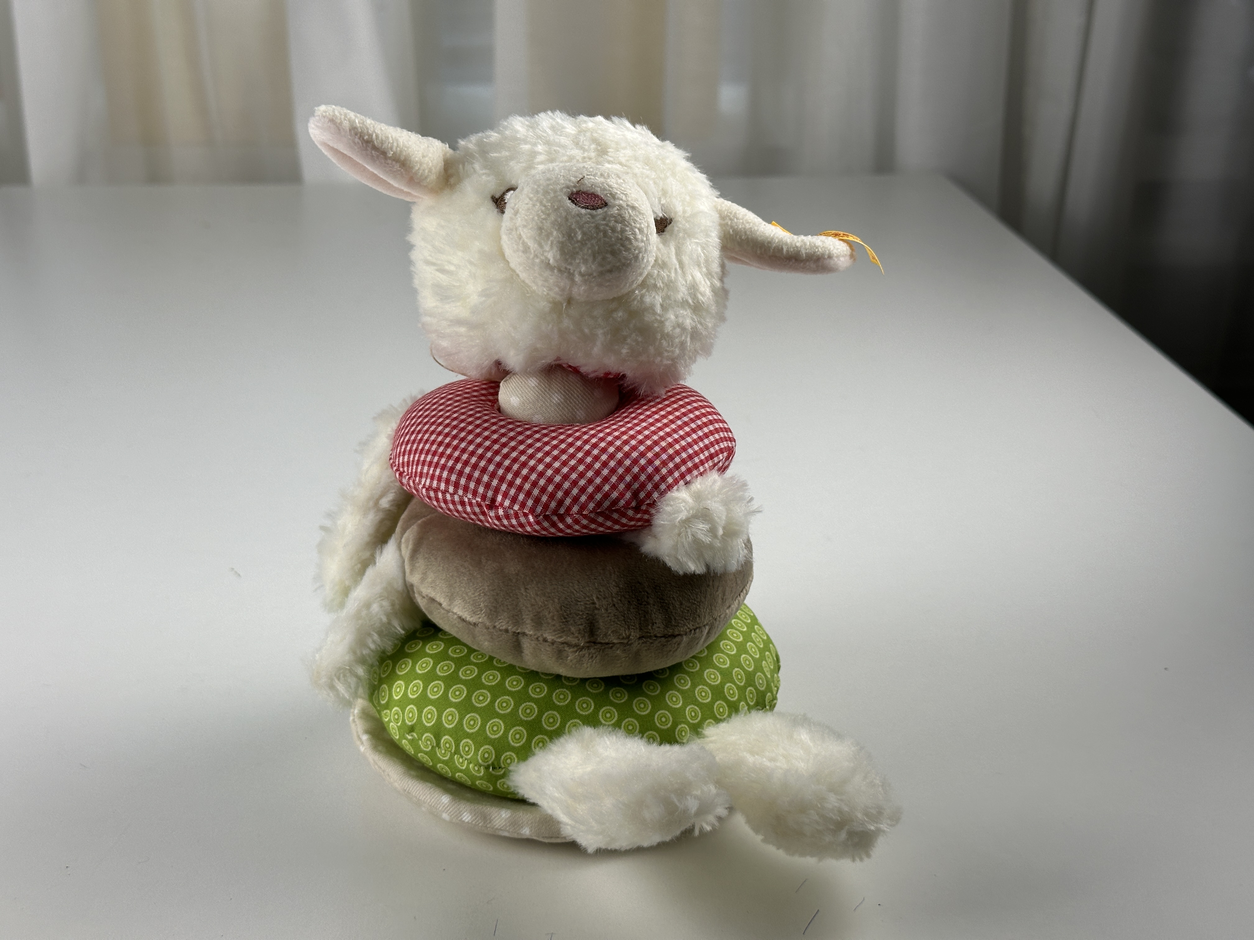 Steiff Tier 240850 Schaf Lambaloo Stapelring 18 cm. Unbenutzt