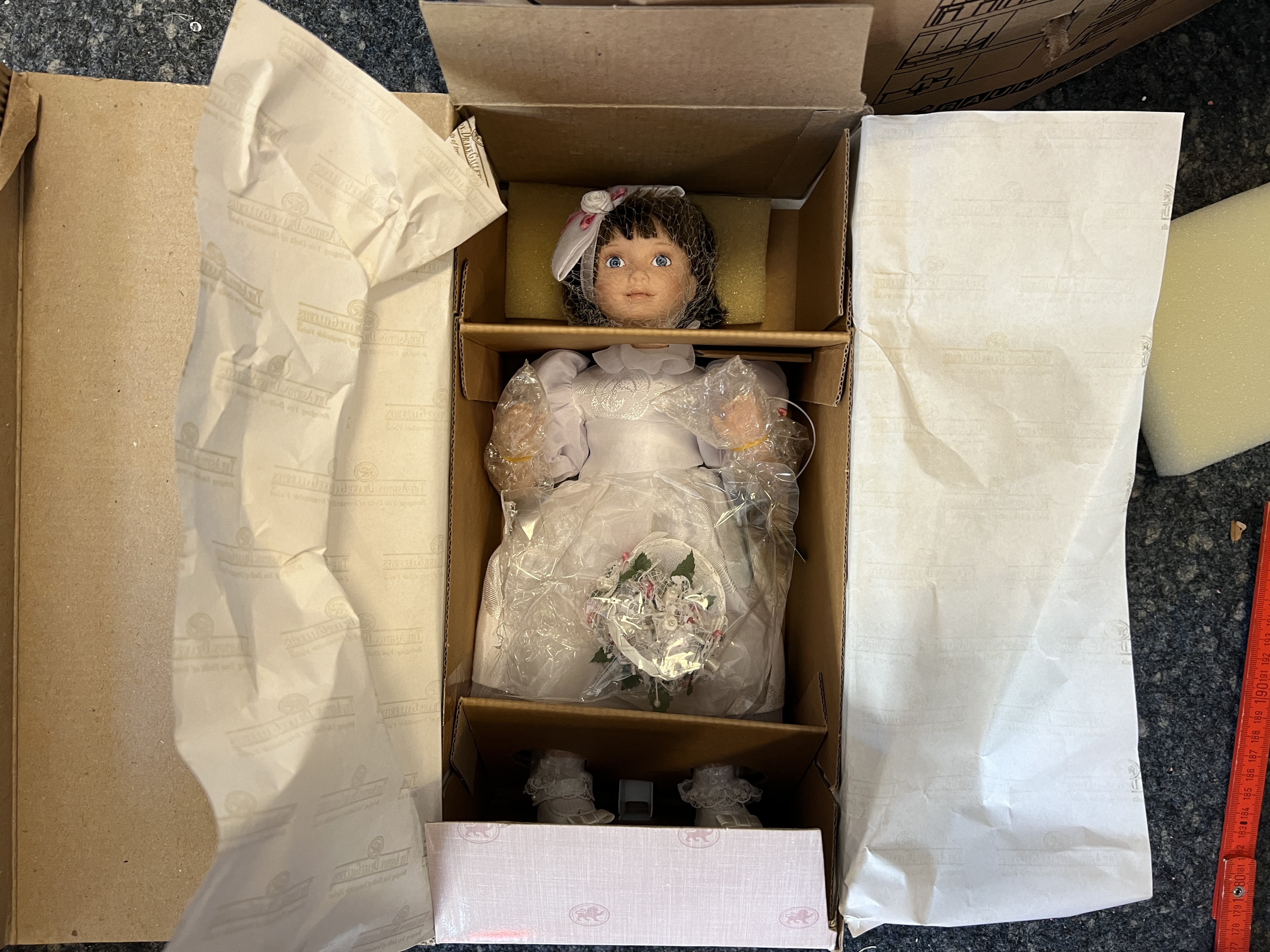 Künstlerpuppe Ashton Drake Gallery Porzellan Puppe 29 cm. Top Zustand   