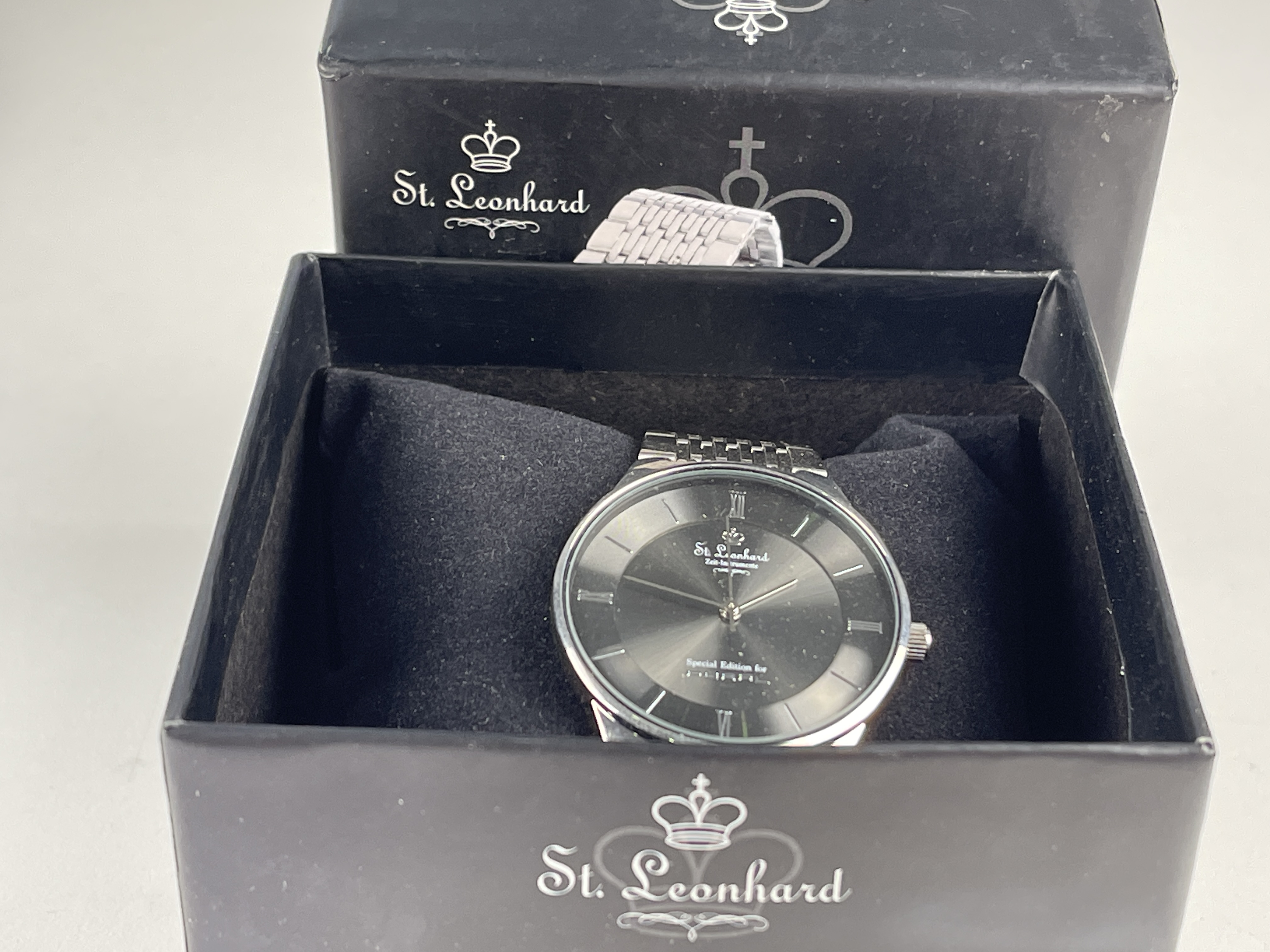 St. Leonhard Herren Armbanduhr Quarz   - Zustand siehe Fotos   