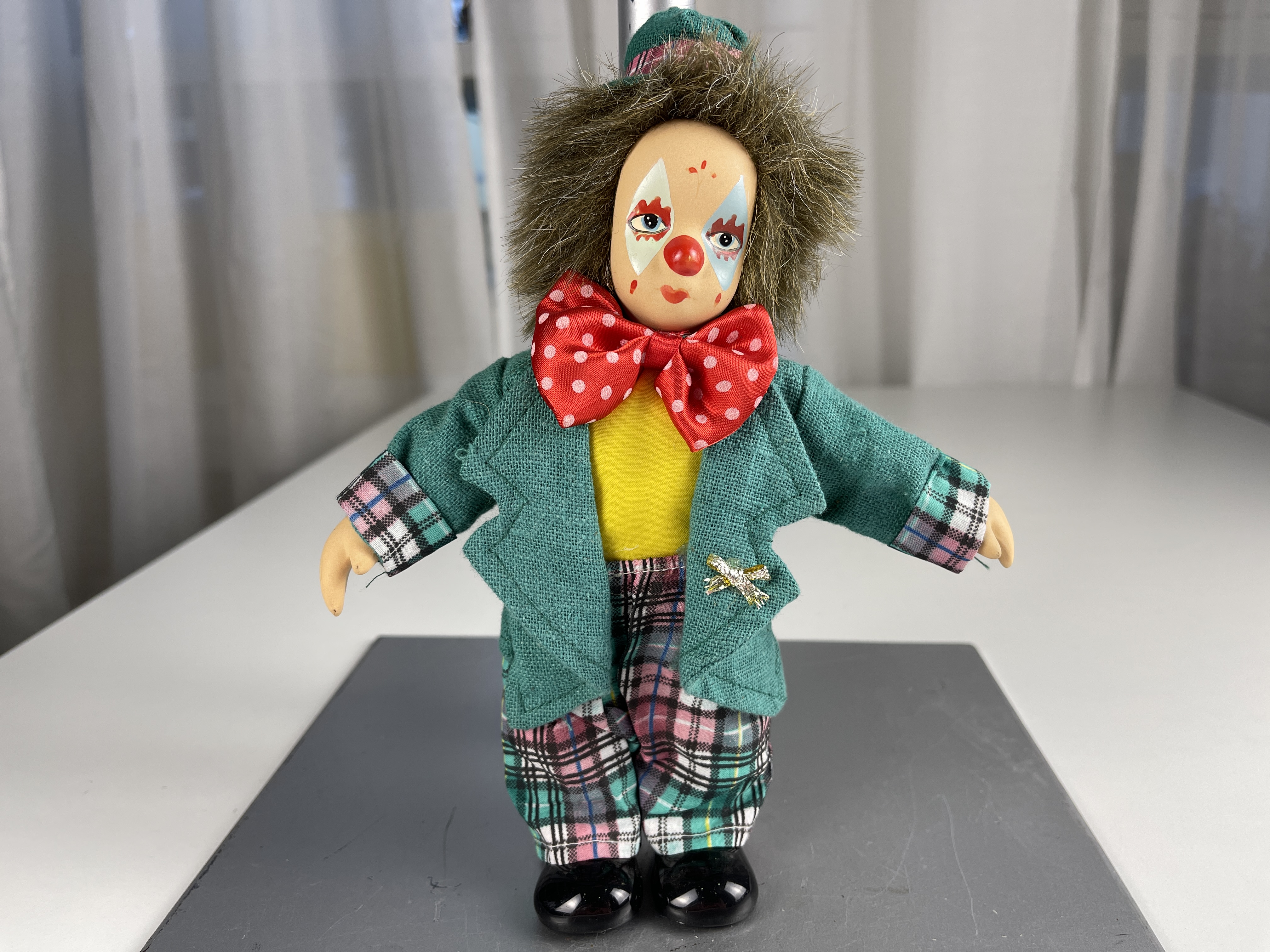 Sammler Puppe Porzellan Puppe 19 cm. Top Zustand  