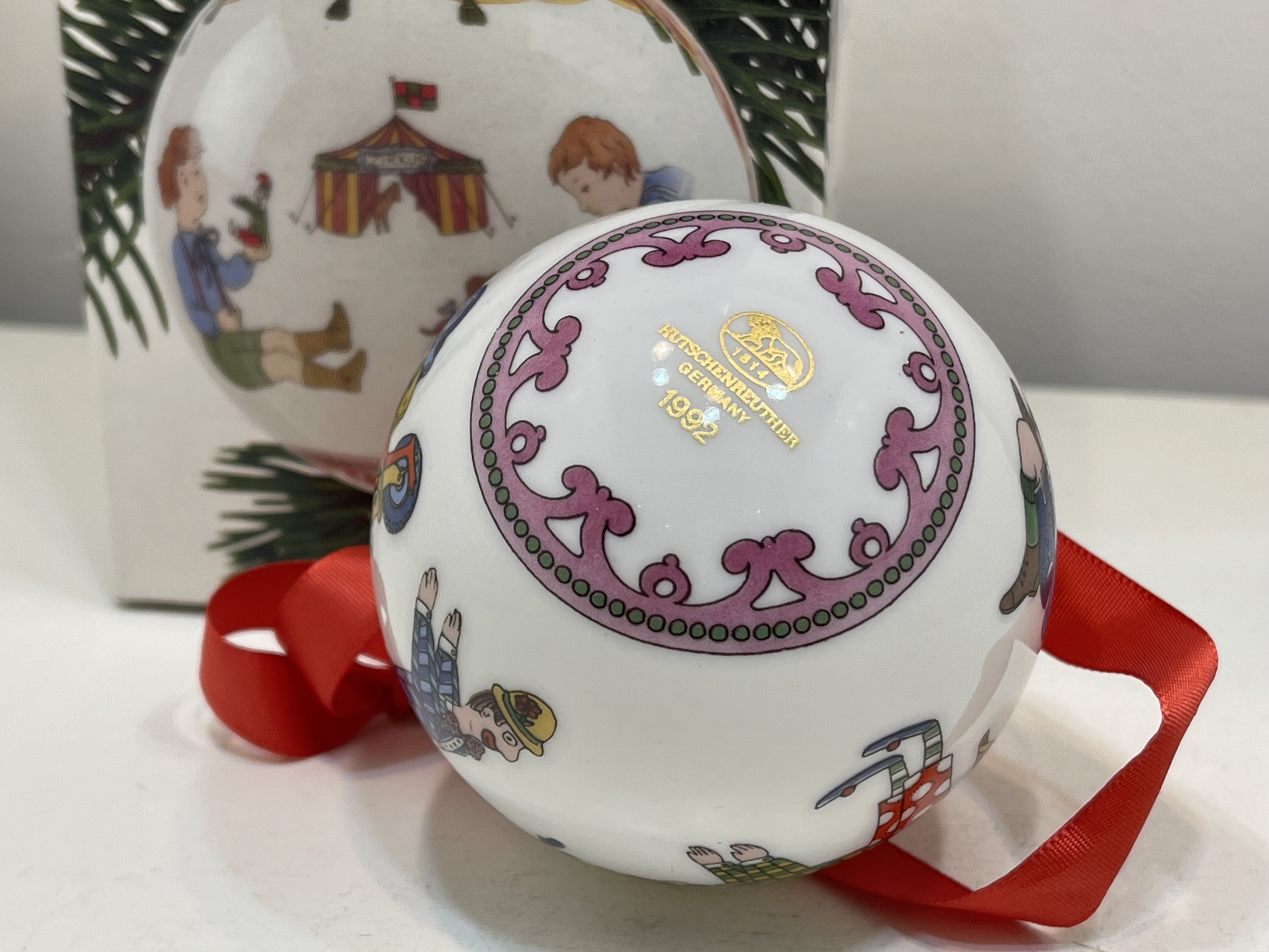  Hutschenreuther Weihnachtskugel mit Ovp 1992 -Top Zustand.   