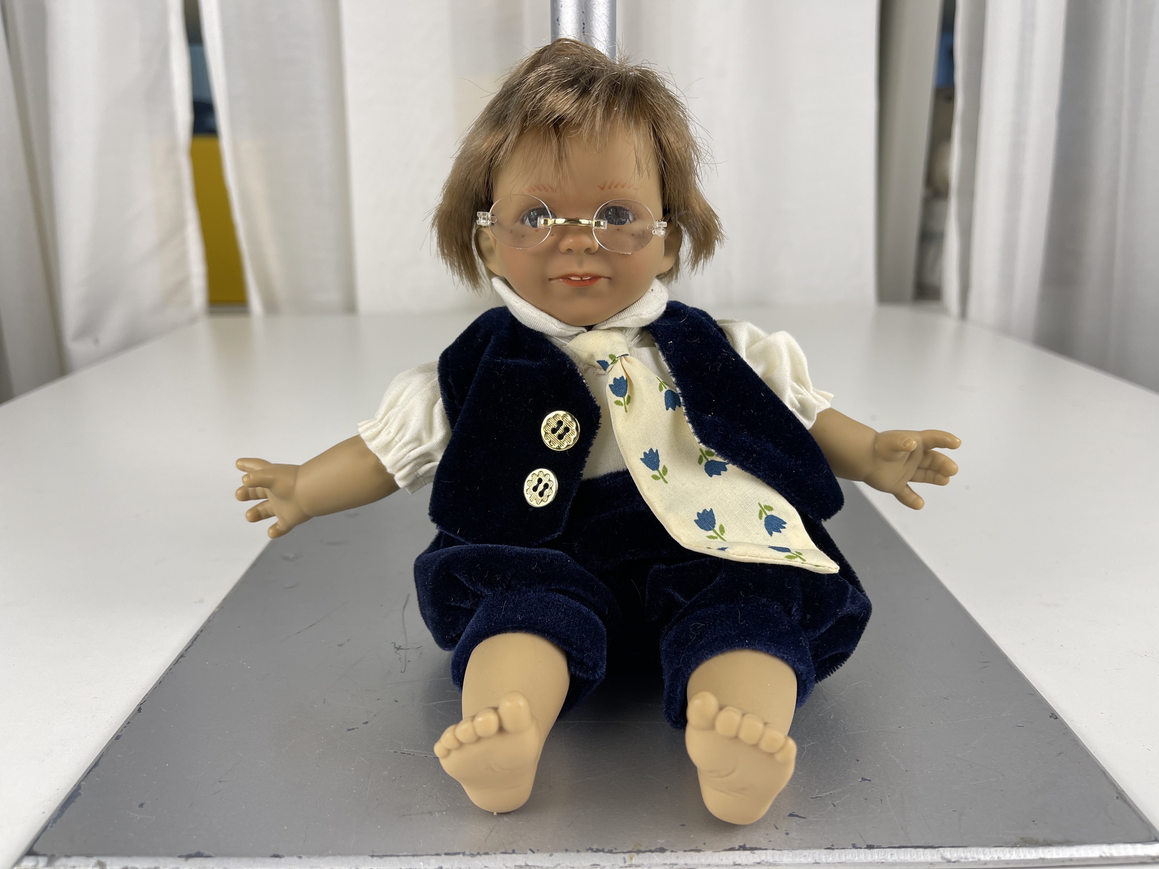 Panre Künstlerpuppe Vinyl Puppe 24 cm. Top Zustand     