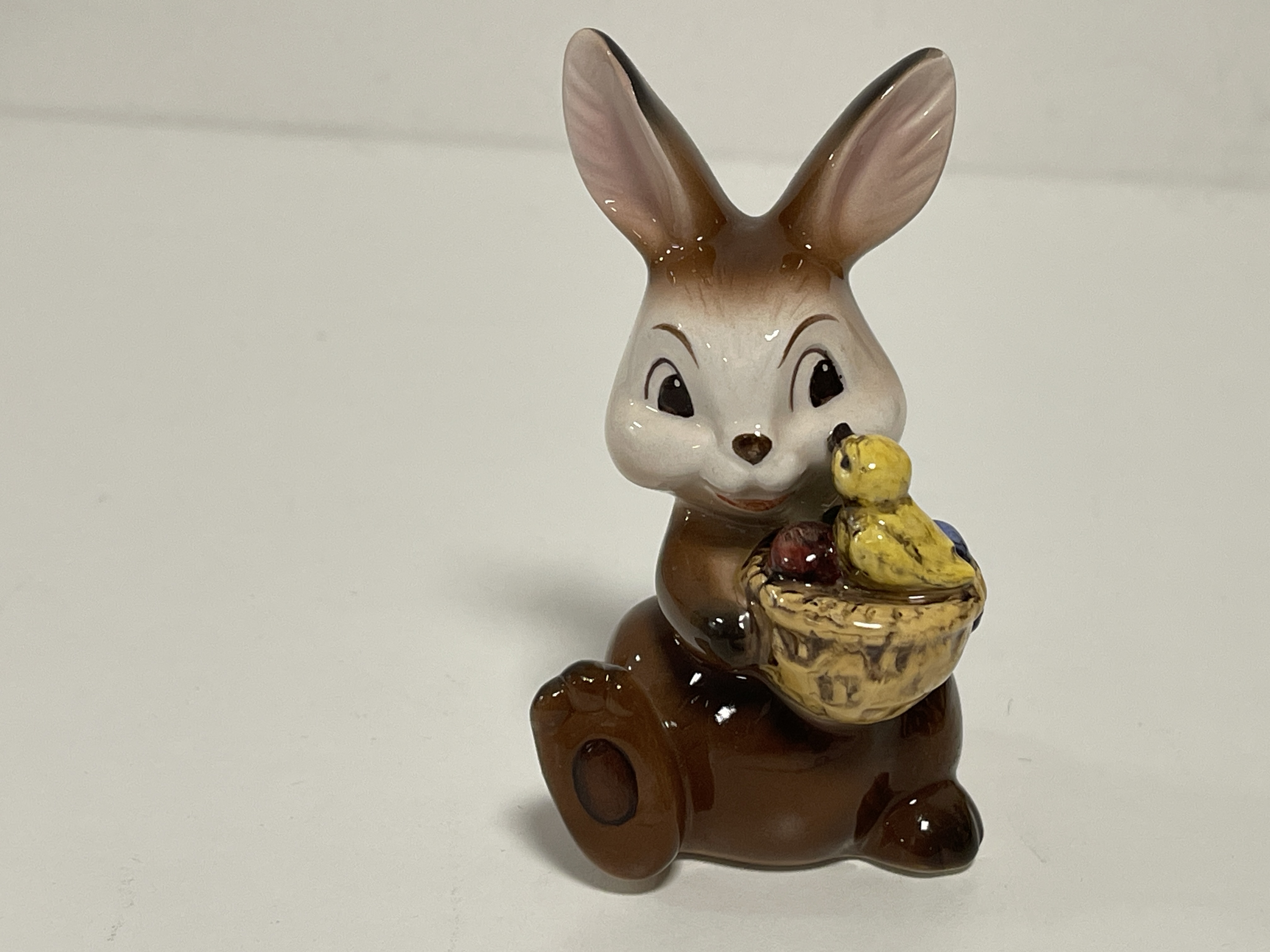 Goebel Ostern Hase Figur Porzellan 9 cm. Top Zustand    