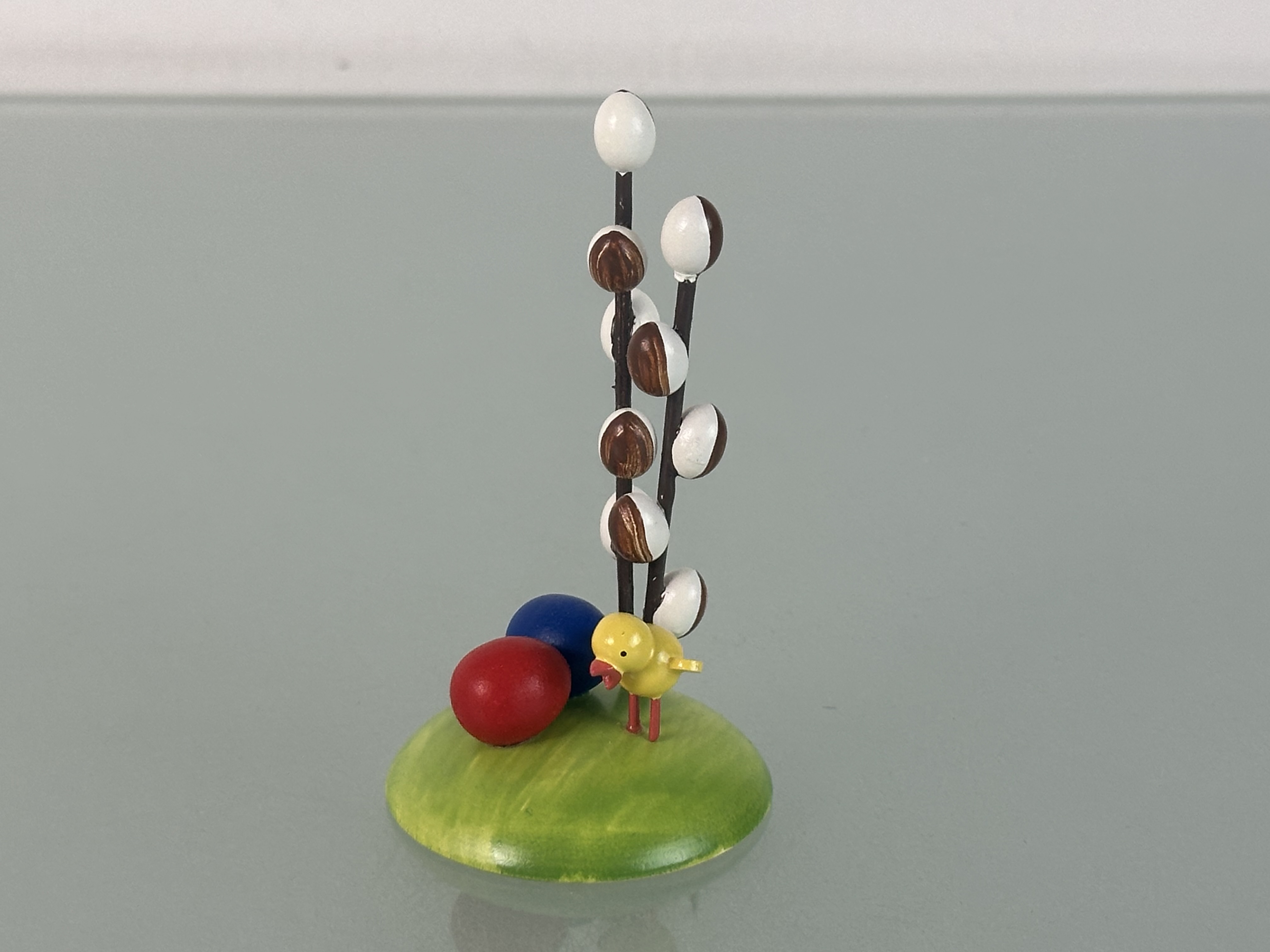 Erzgebirge Seiffener Figur Kücken mit Ostereiern 9,3 cm. Top Zustand