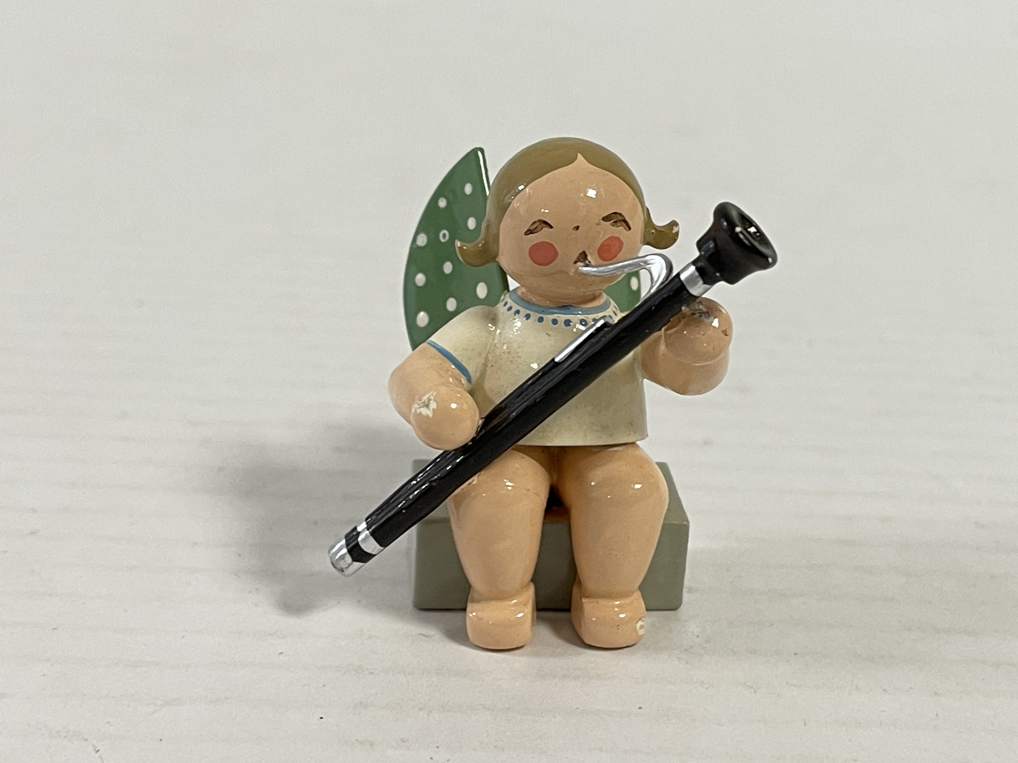 Erzgebirge Wendt und Kühn Figur Engel 5 cm. Zustand siehe Fotos  