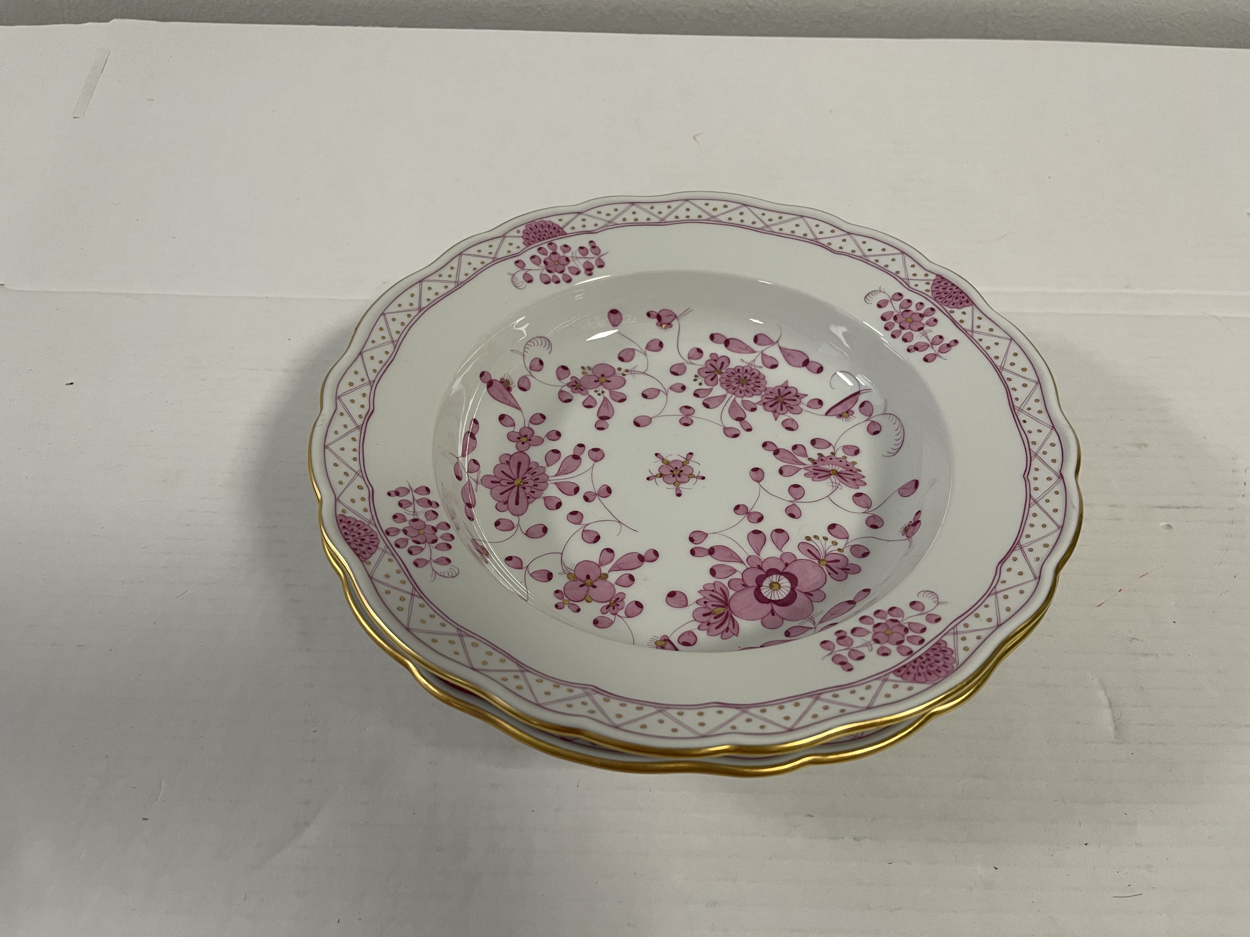  Meissen Porzellan  Teller 2 Stück je Ø: 24,5 x 4,5 cm. - Top Zustand  