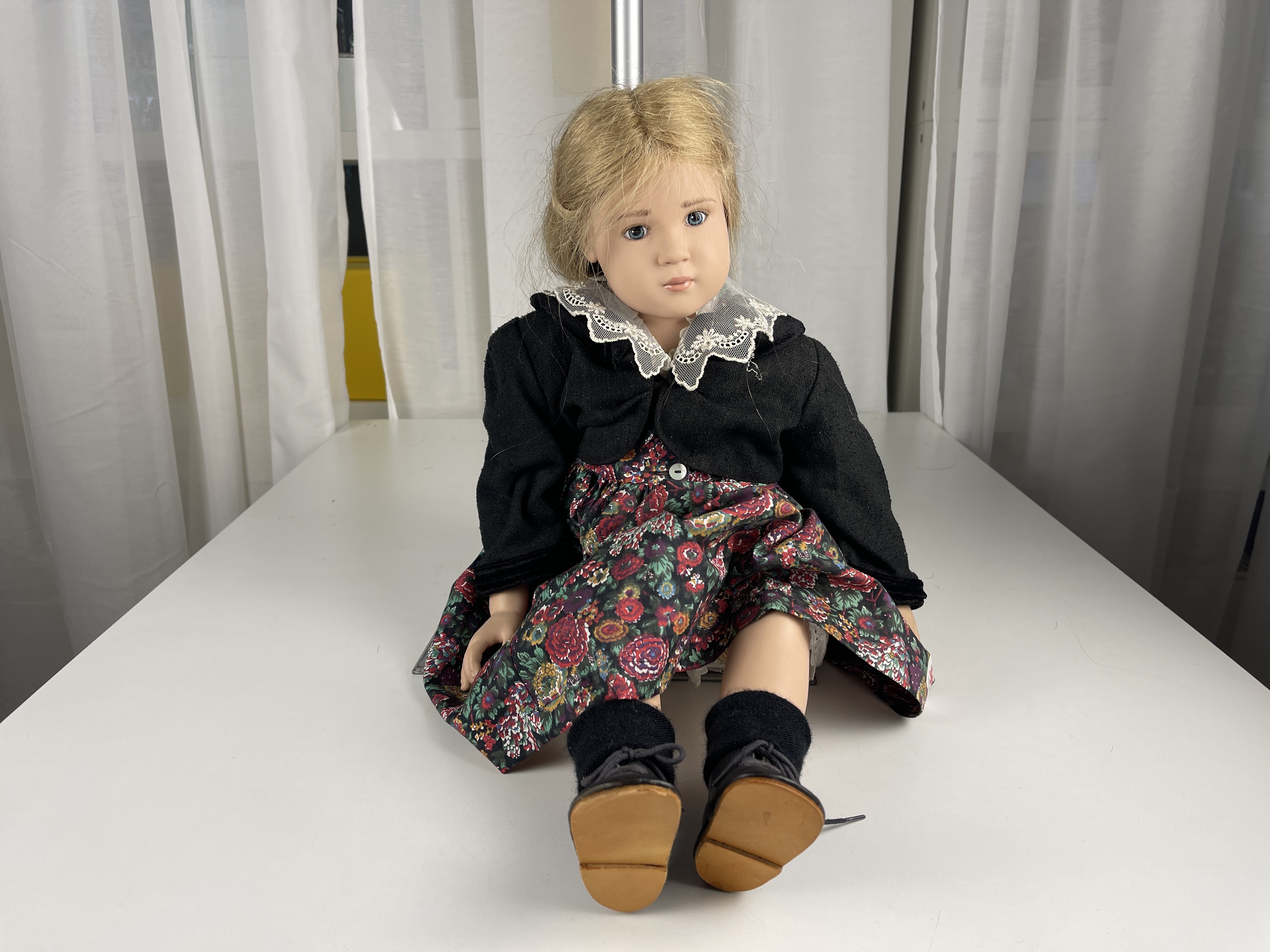 Künstlerpuppe Sabine Esche Vinyl Puppe 61 cm. Top Zustand 