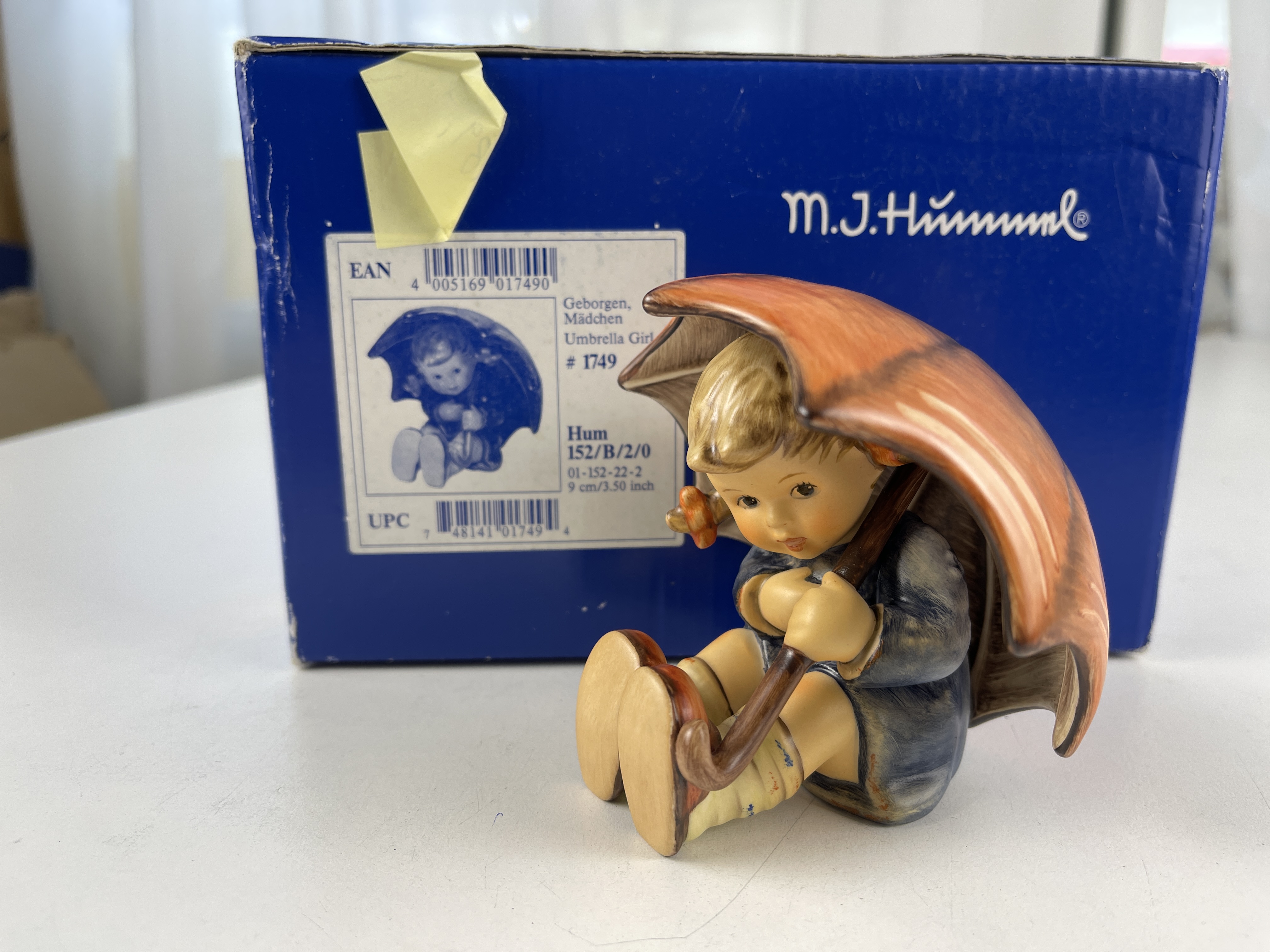 Hummel Figur 152/B/2/0 Geborgen Mädchen 9 cm 1 Wahl Top Zustand  OVP
