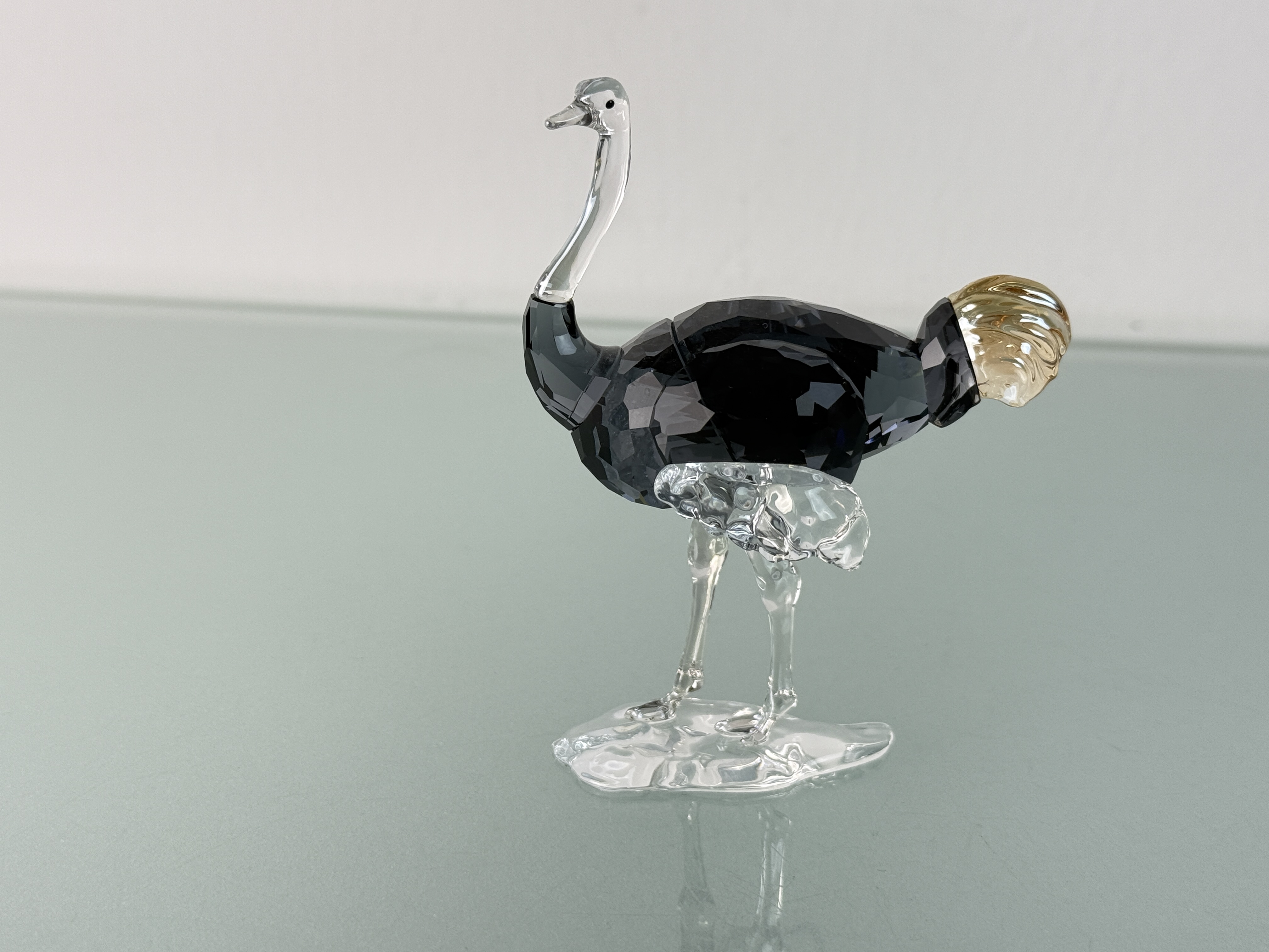 Swarovski Figur 5636302 SCS Jahresfigur 2023 Strauß Makena 10,4 cm. Top Zustand. 