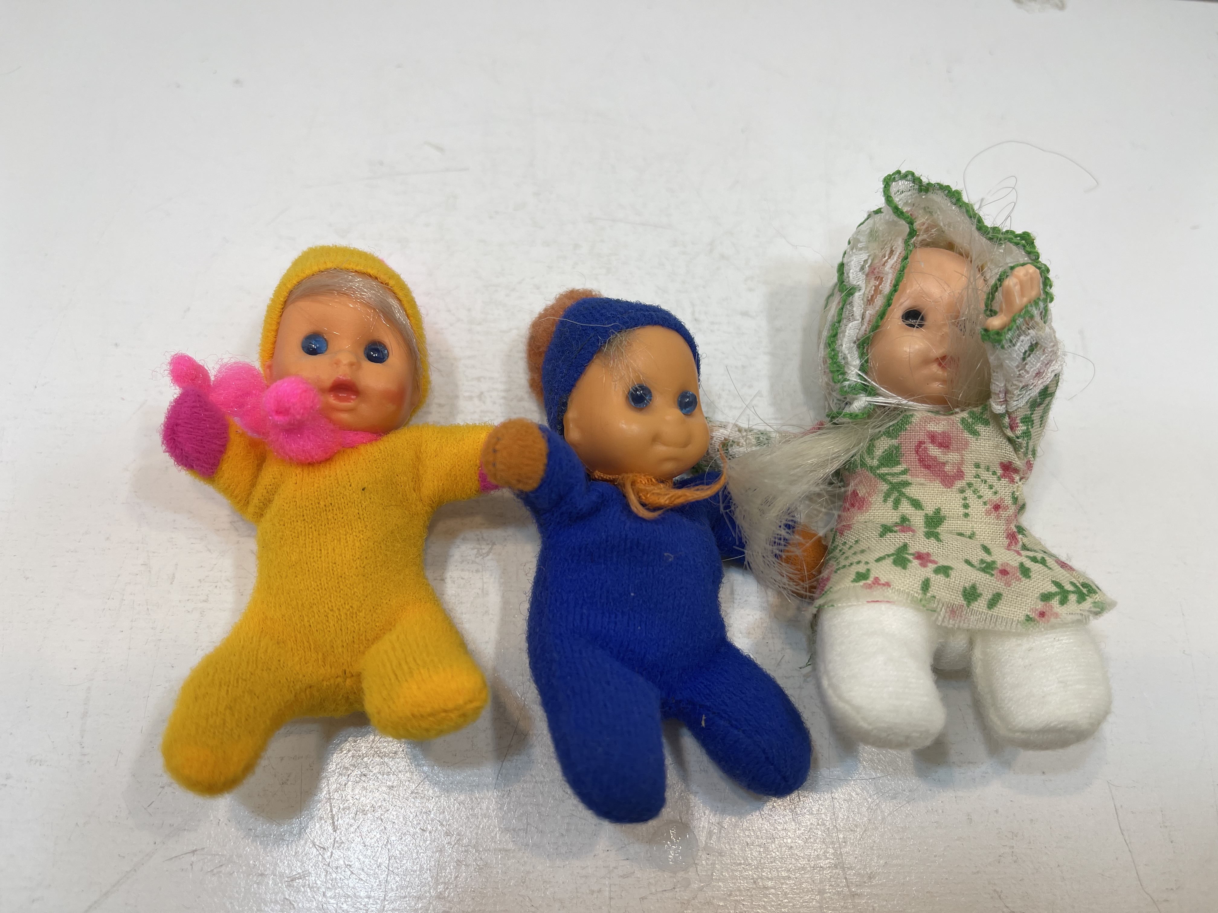 Sammler Puppe Vinyl Puppen Konvolut 3 Stück 8 cm. Top Zustand 