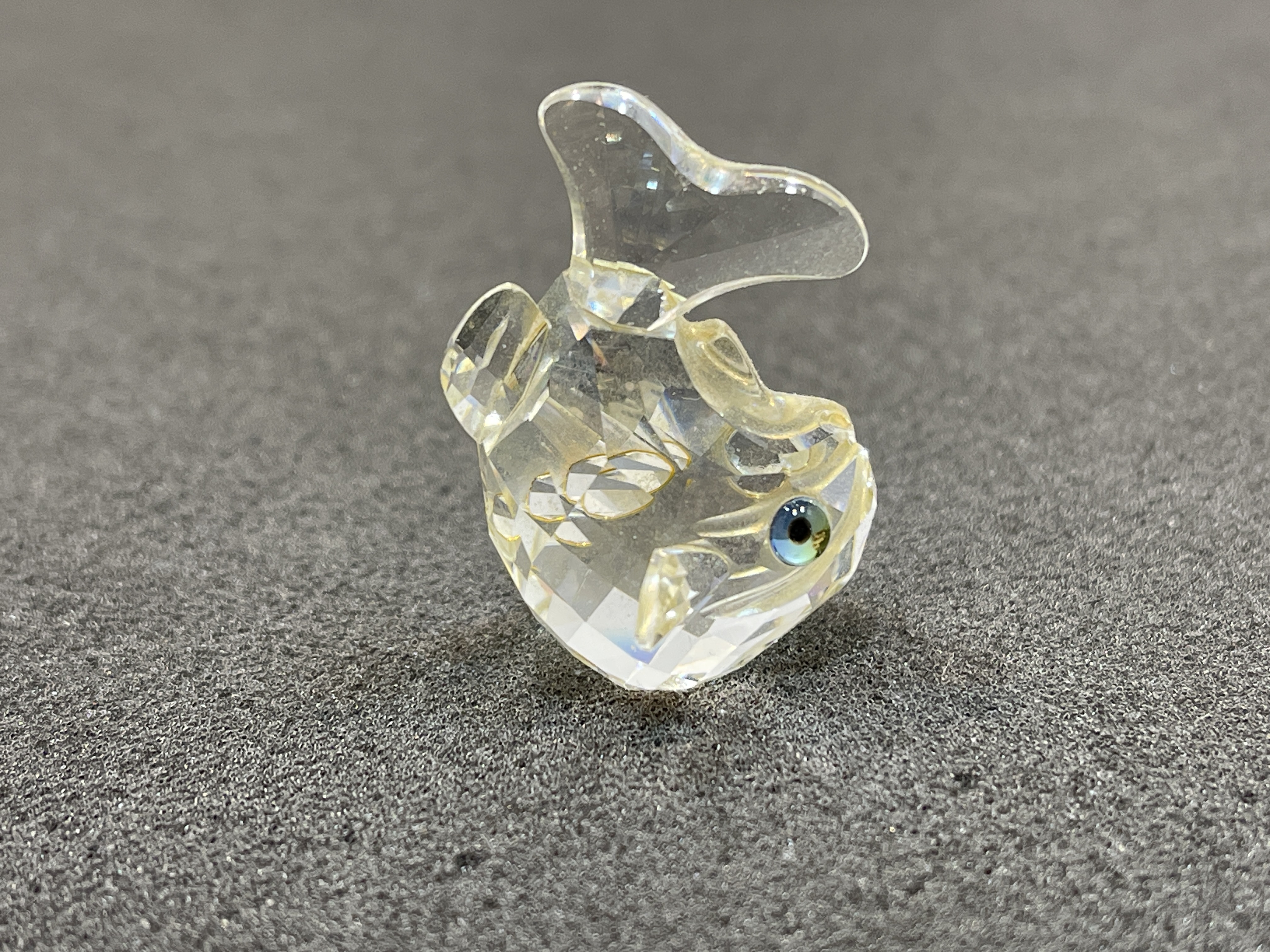 Swarovski Figur 217743 Springender Karpfen 3,5 cm.  Zustand siehe Fotos 