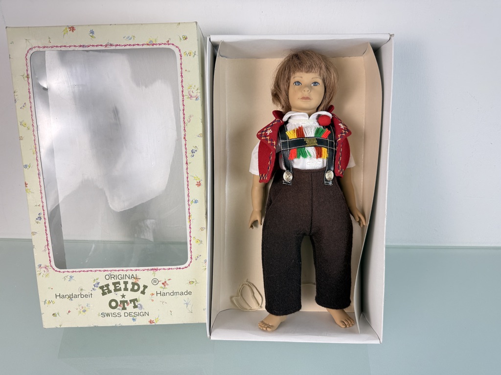  Künstlerpuppe Heidi Ott Vinyl Puppe 32 cm. Top Zustand    