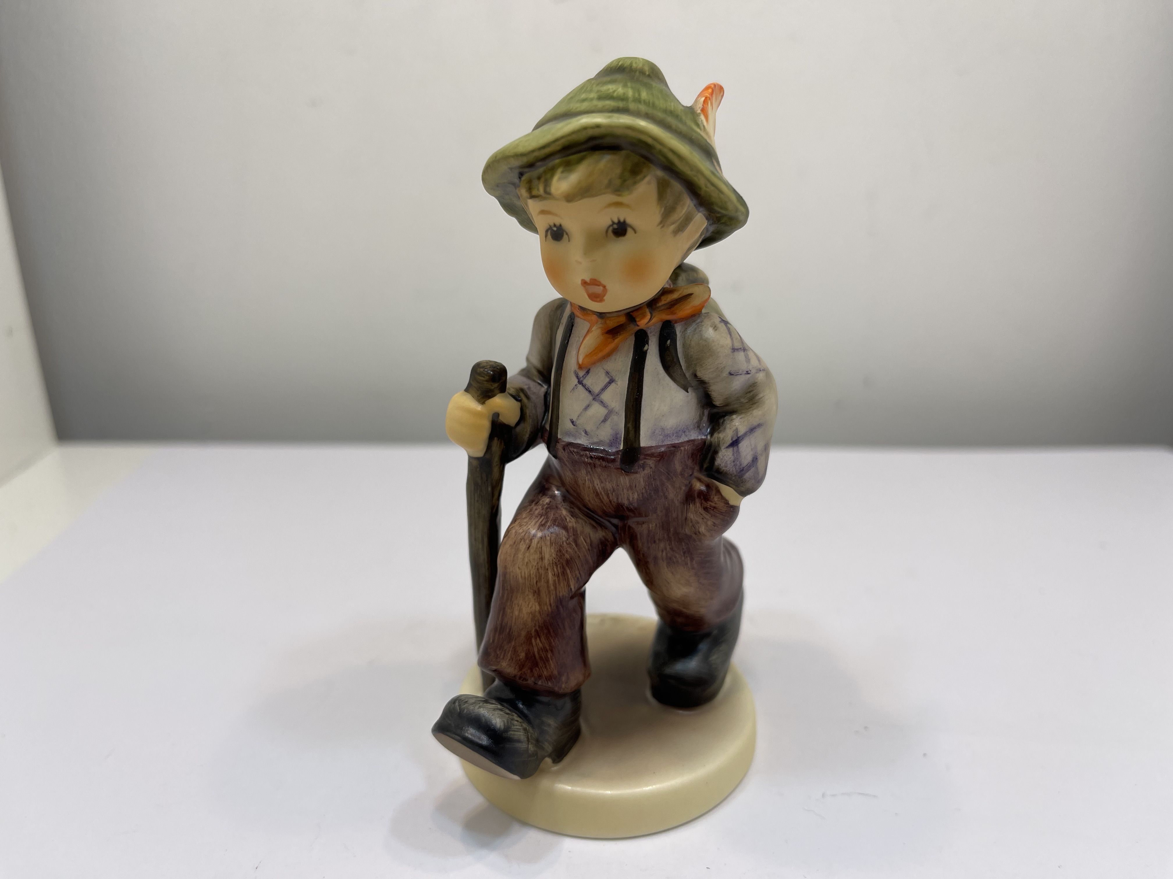 Hummel Figur 562 Großvater wartet 10,5 cm. Top Zustand. 