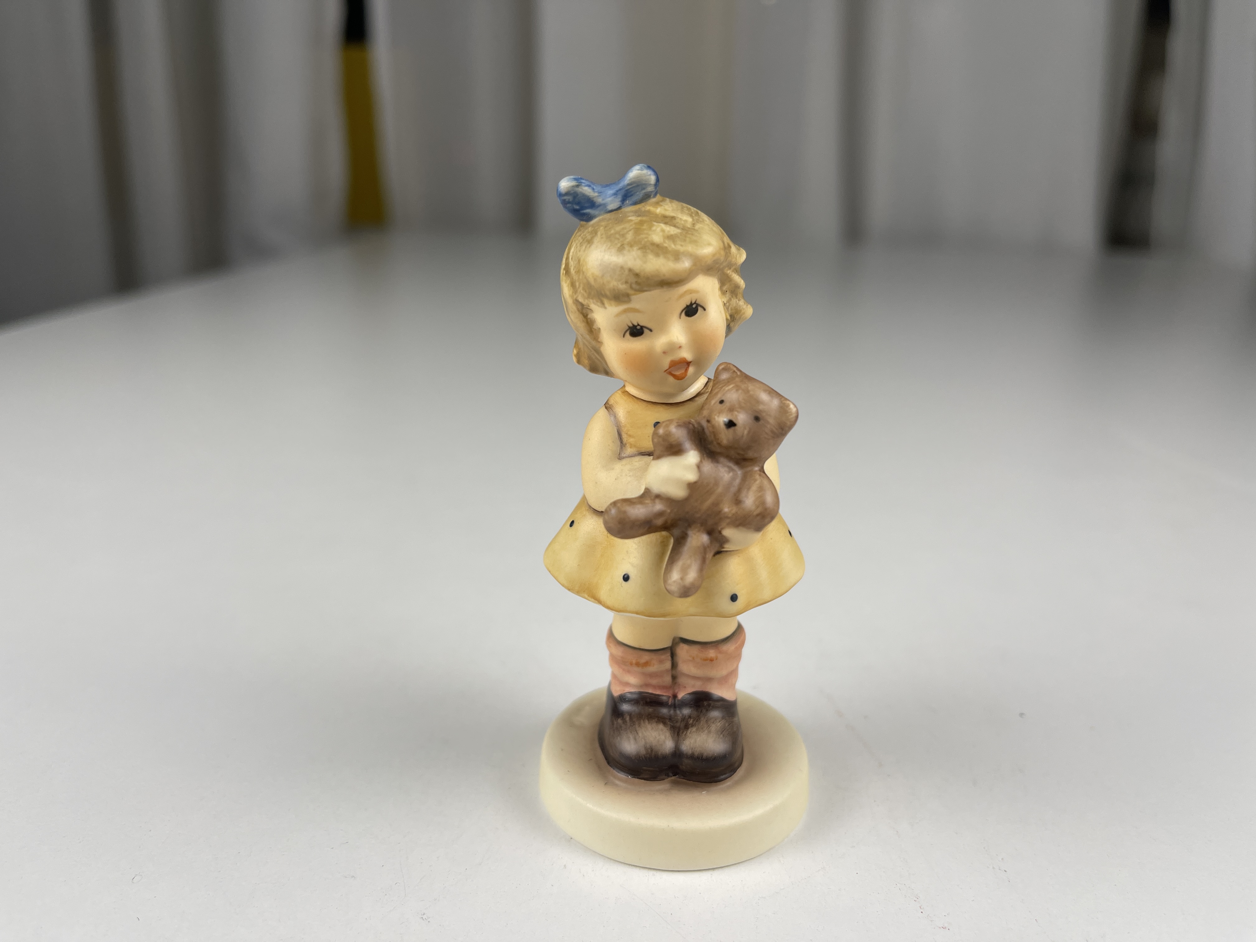  Hummel Figur 2049/A Mein Kuschelbär 9 cm. 1 Wahl. Top Zustand  