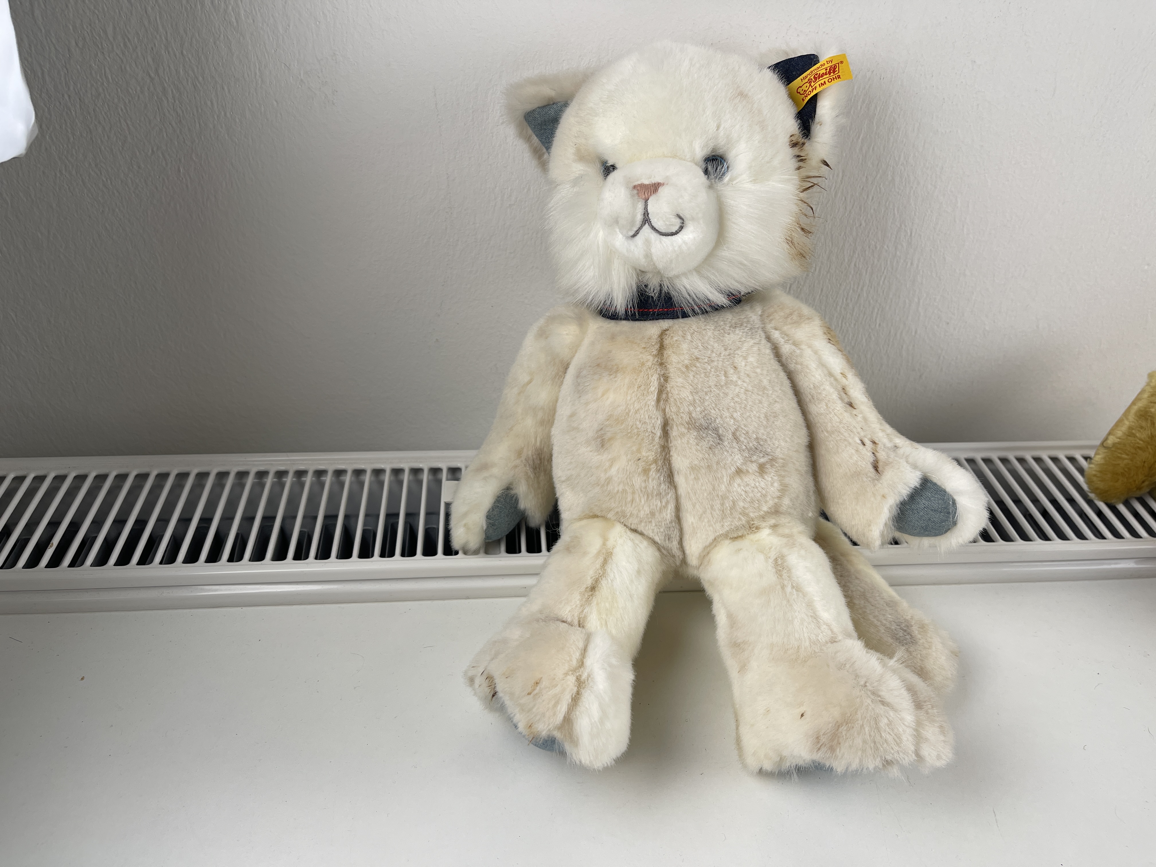 Steiff Tier 084447 Denim Darlings Miau Katze 36 cm. Zustand siehe Fotos  
