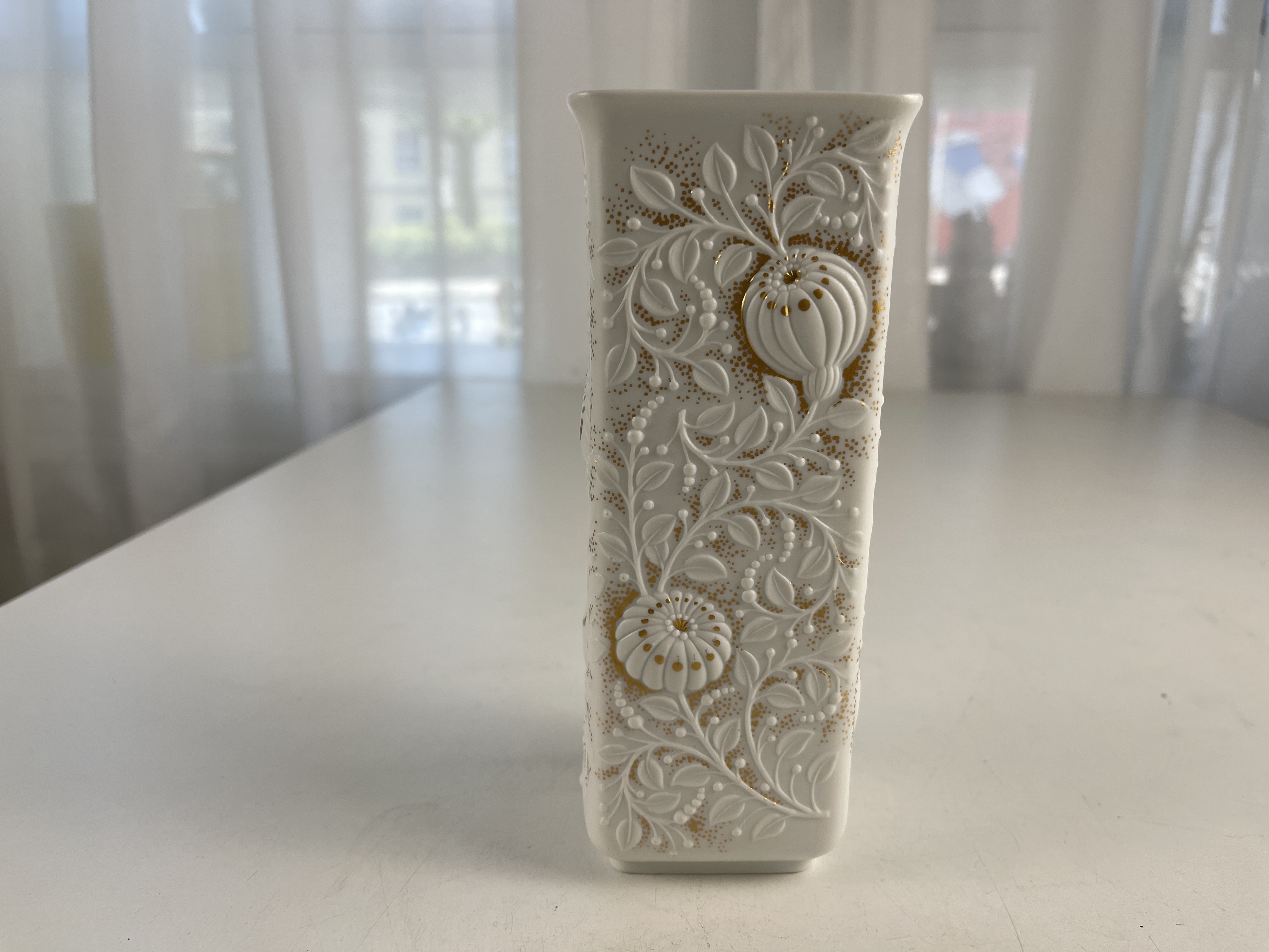AK Kaiser Porzellan Vase 18 cm - Guter Zustand  