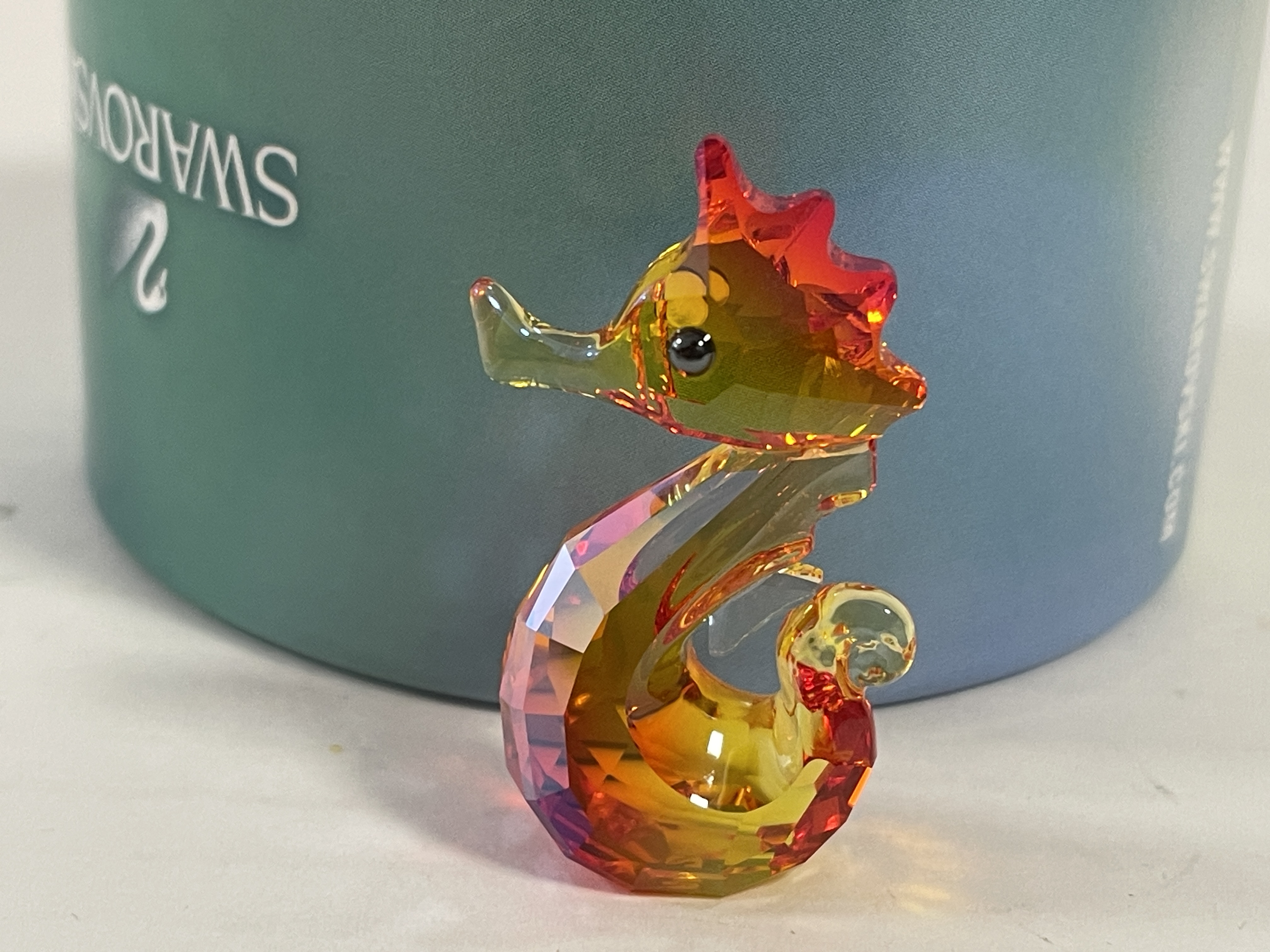 Swarovski Figur 1121757 Seepferdchen Gina 4 cm mit Dose Top Zustand   
