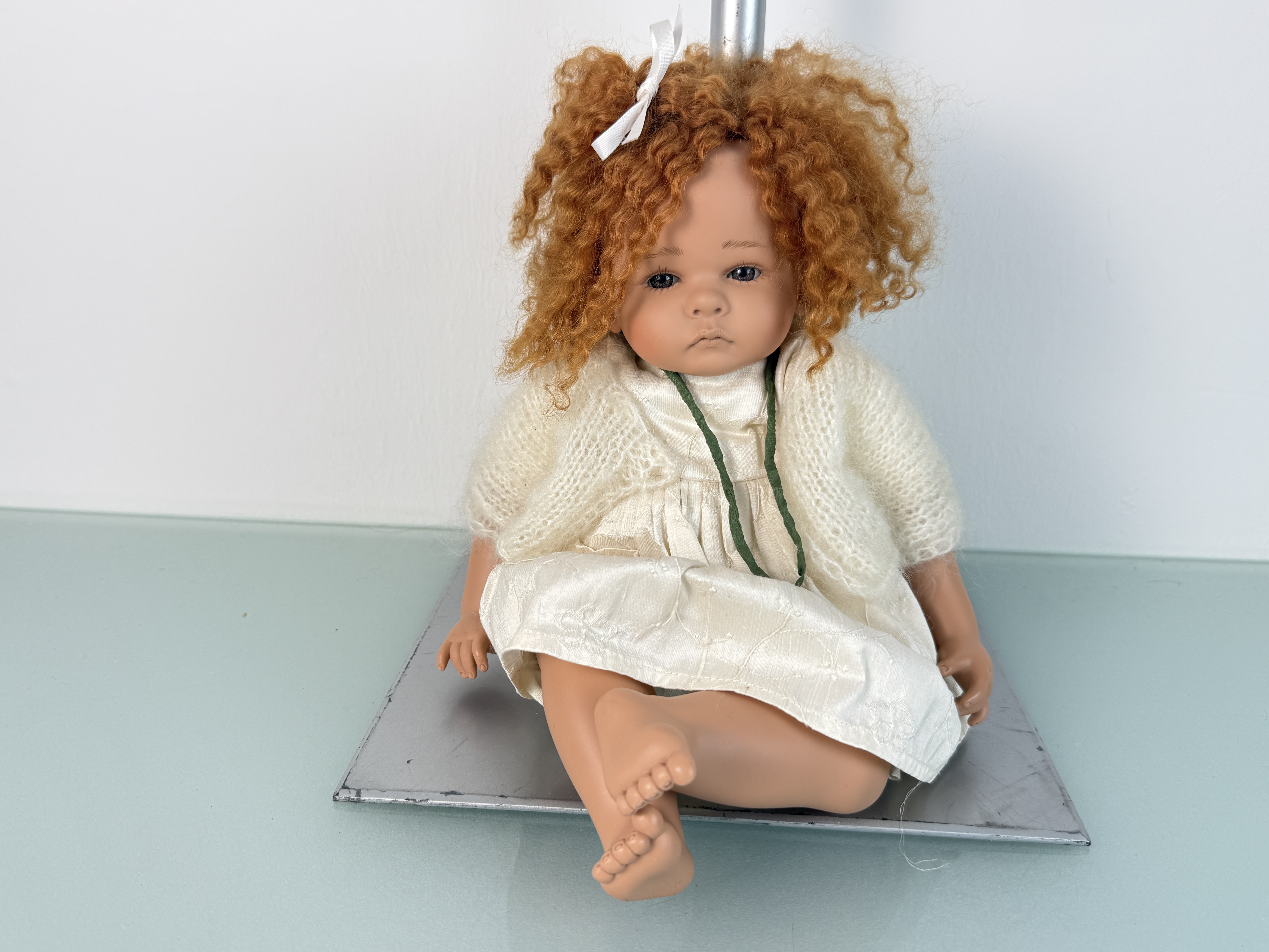Künstlerpuppe Ruth Treffeisen Vinyl Puppe 33 cm. Top Zustand  