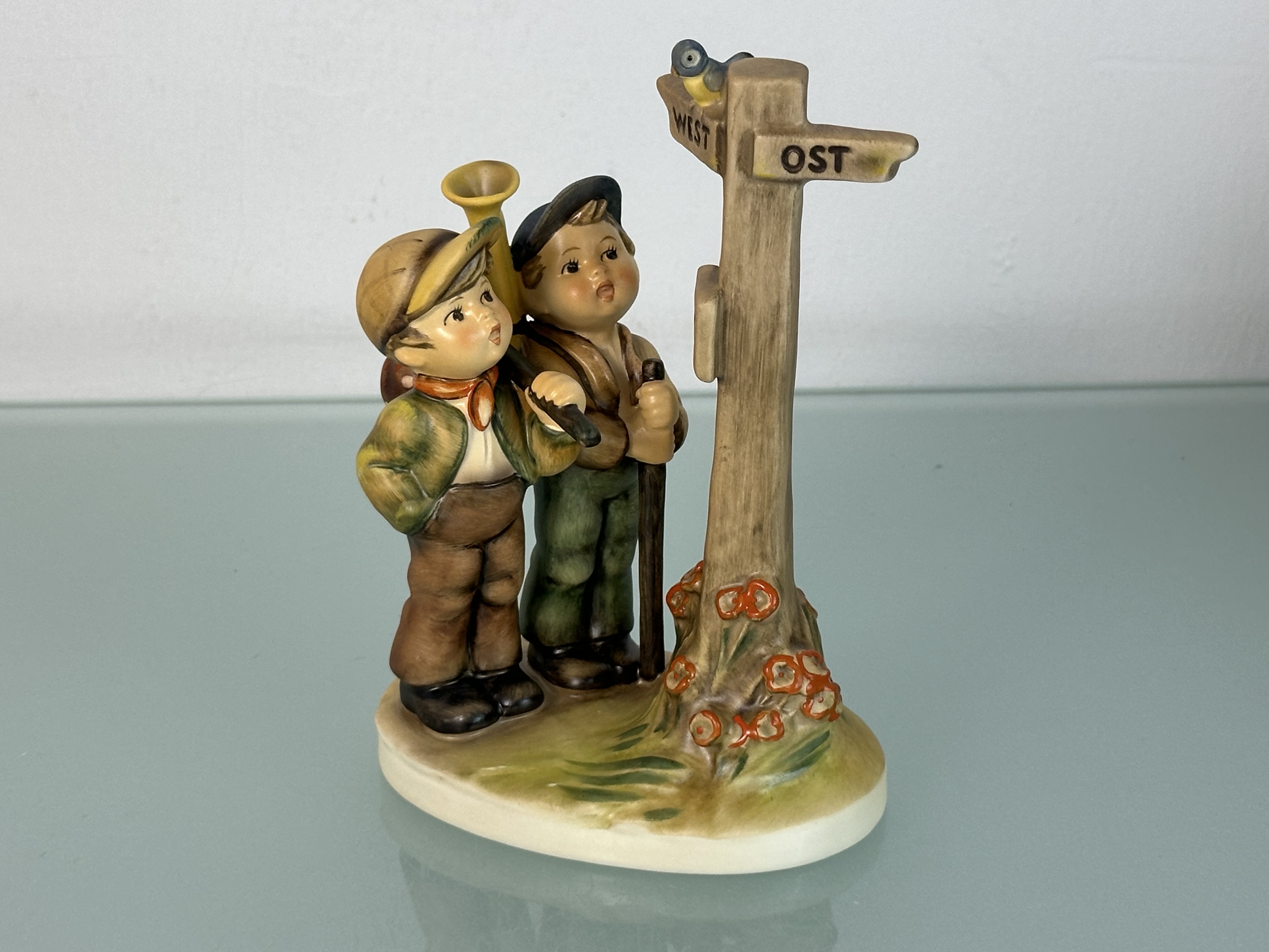 Hummel Figur 331 Am Scheideweg 17 cm. 1 Wahl. Top Zustand 