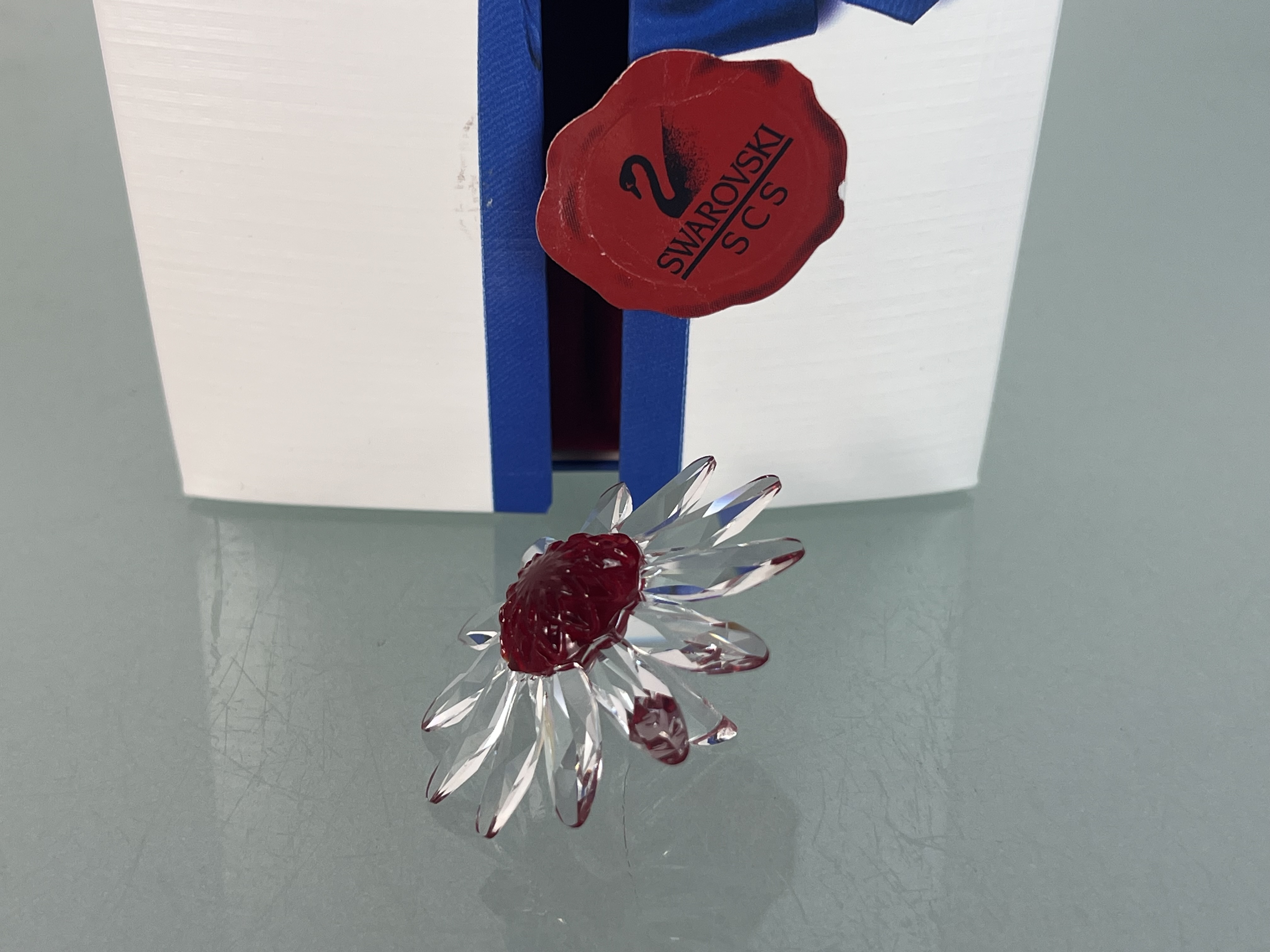 Swarovski Figur Blume - Margerite. Rot 5 cm. Ovp - Top Zustand.  